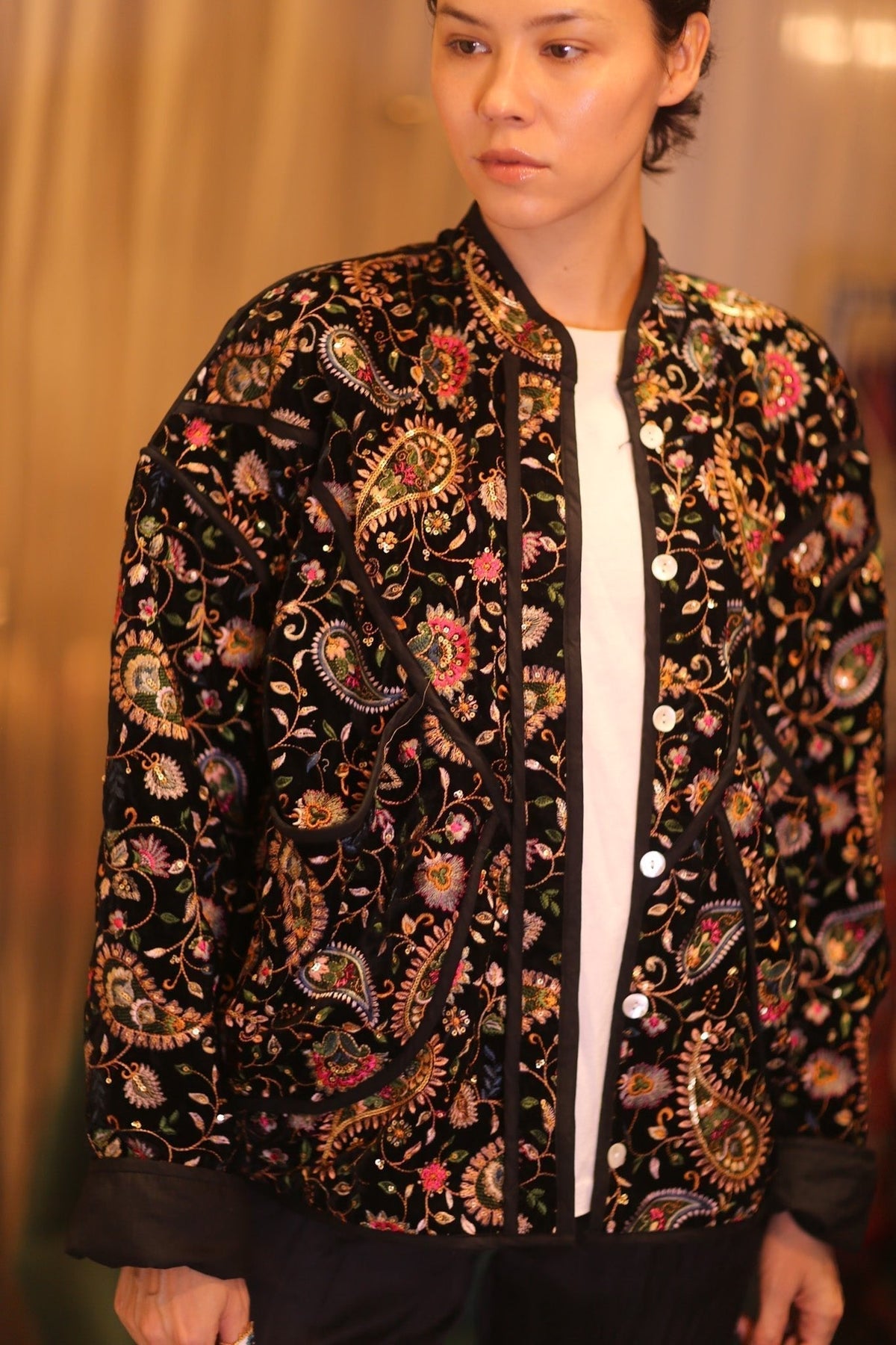 EMBROIDERED VELVET JACKET HYO - MOMO STUDIO BERLIN - Berlin Concept Store - sustainable & ethical fashion