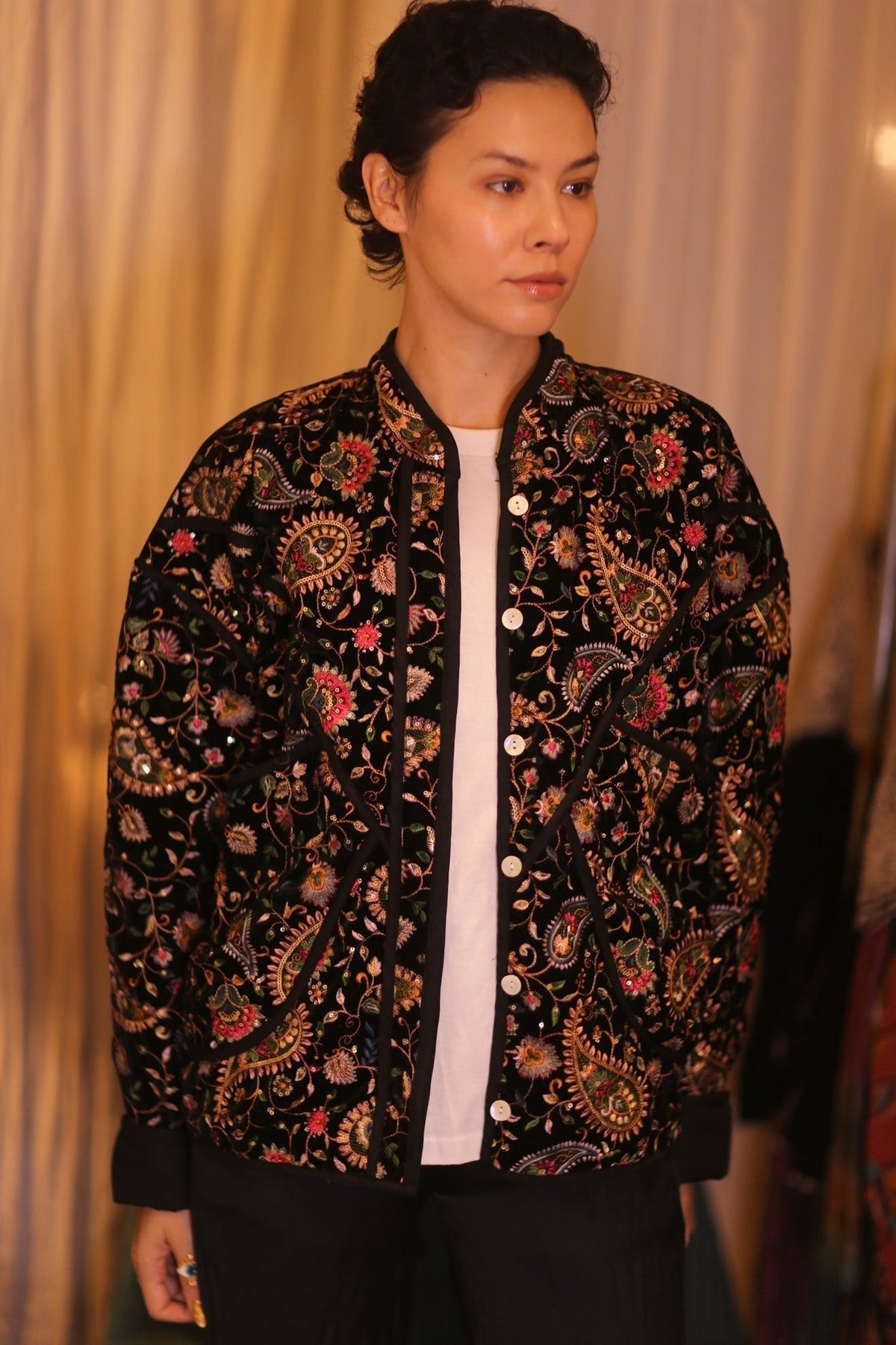 EMBROIDERED VELVET JACKET HYO - MOMO STUDIO BERLIN - Berlin Concept Store - sustainable & ethical fashion