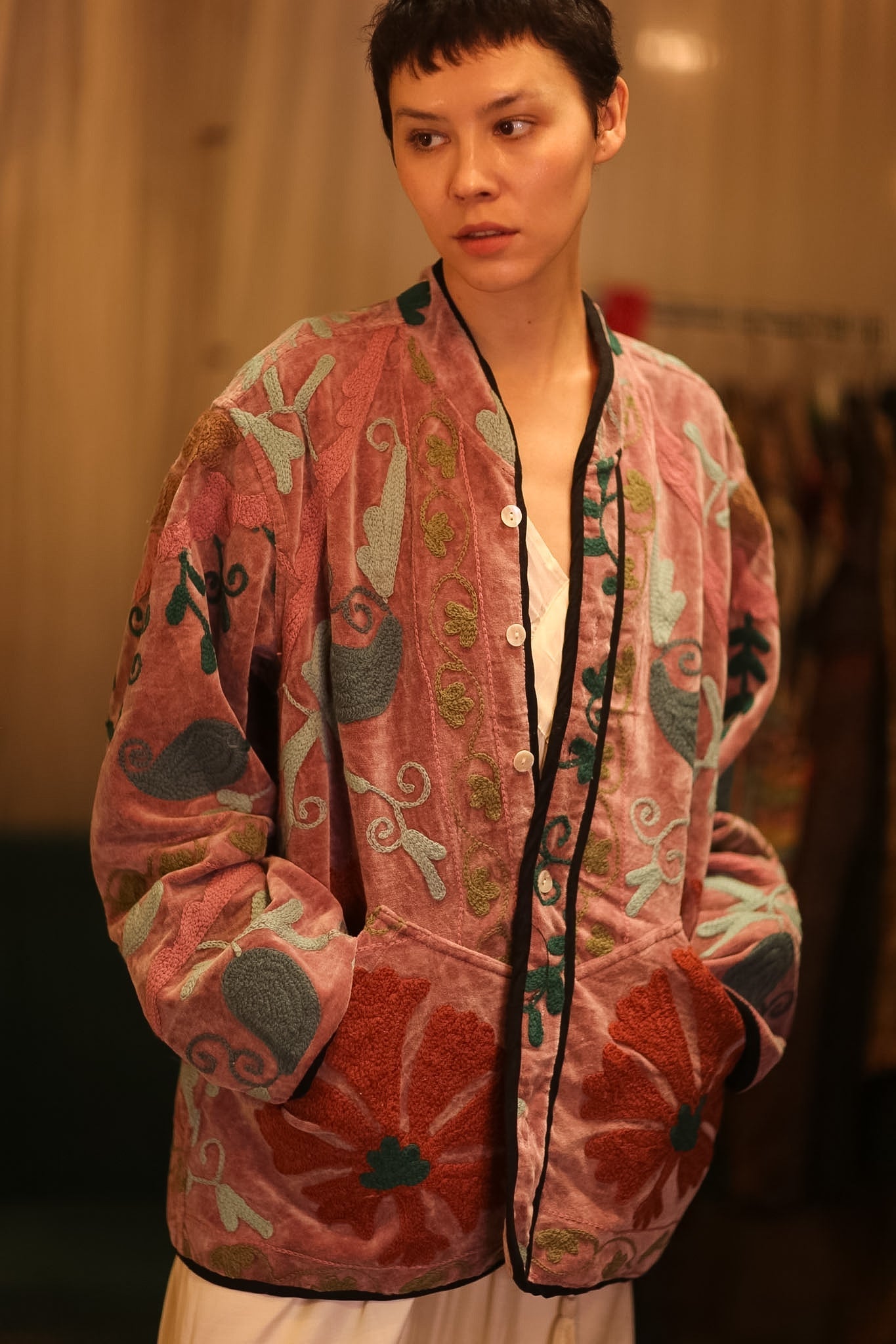 EMBROIDERED VELVET JACKET LADA - MOMO STUDIO BERLIN - Berlin Concept Store - sustainable & ethical fashion