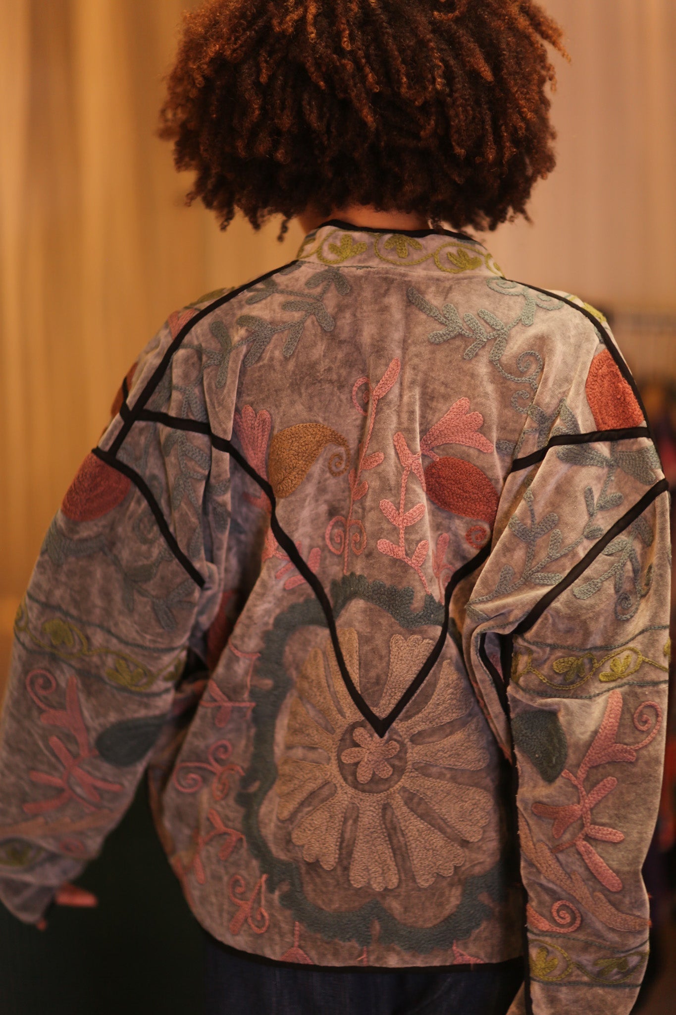 EMBROIDERED VELVET JACKET MOEYATE - MOMO STUDIO BERLIN - Berlin Concept Store - sustainable & ethical fashion