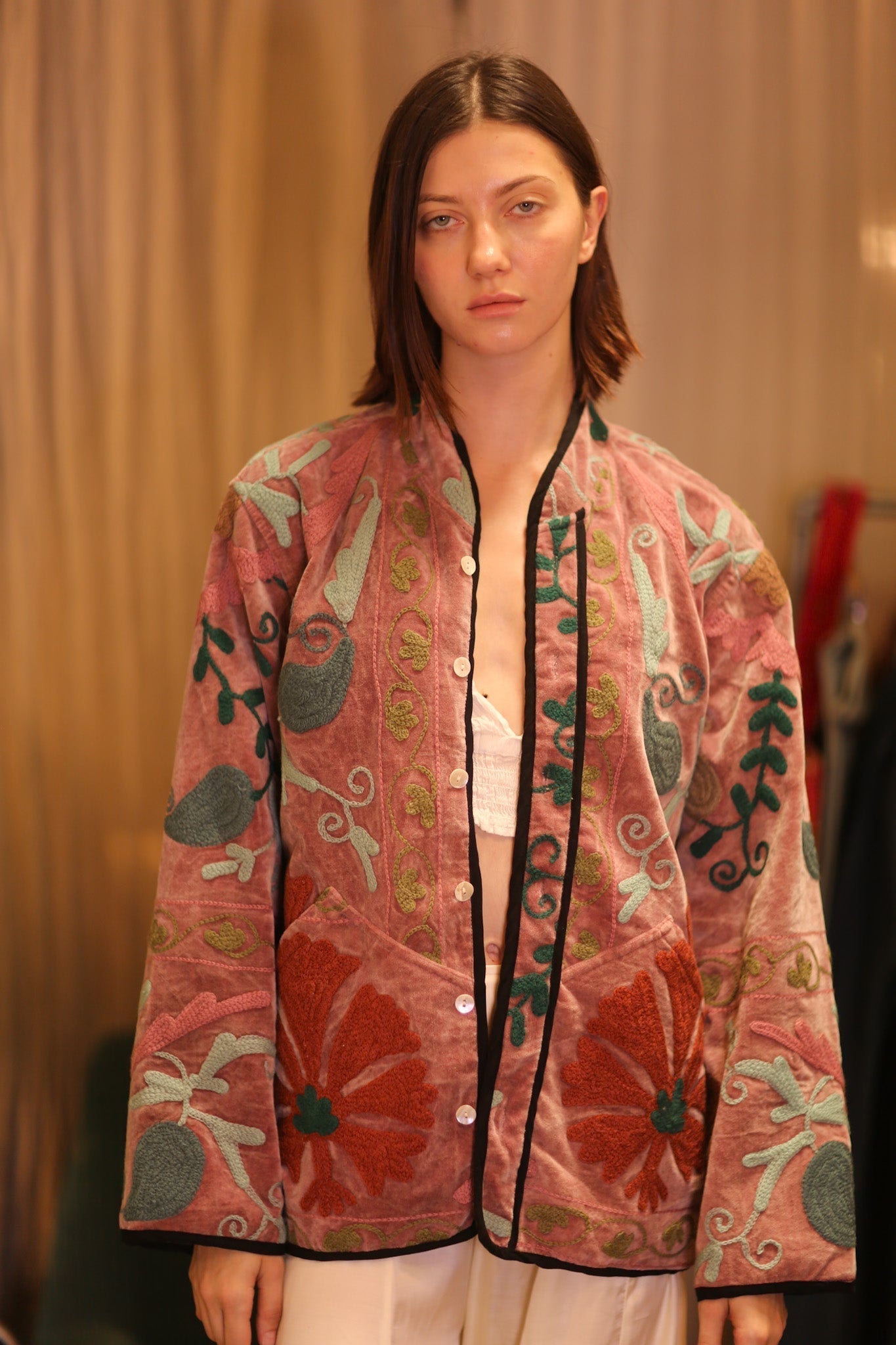 EMBROIDERED VELVET JACKET SAUNG - MOMO STUDIO BERLIN - Berlin Concept Store - sustainable & ethical fashion
