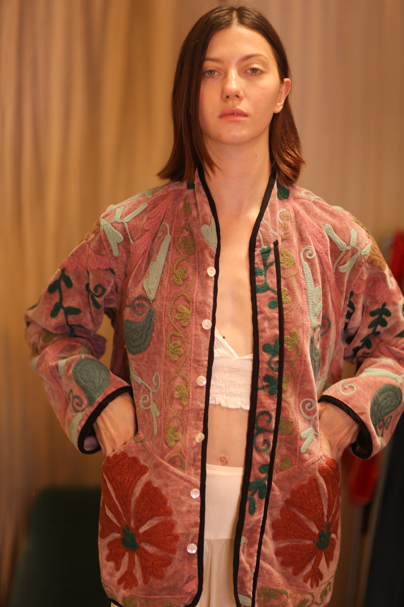 EMBROIDERED VELVET JACKET SAUNG - MOMO STUDIO BERLIN - Berlin Concept Store - sustainable & ethical fashion