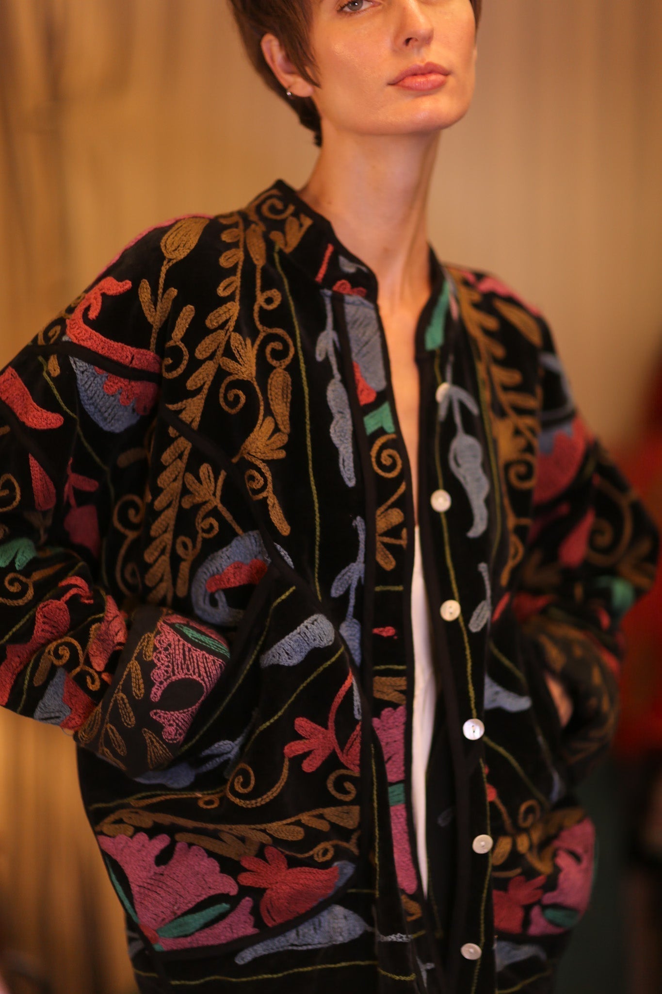 EMBROIDERED VELVET JACKET VIVID - MOMO STUDIO BERLIN - Berlin Concept Store - sustainable & ethical fashion