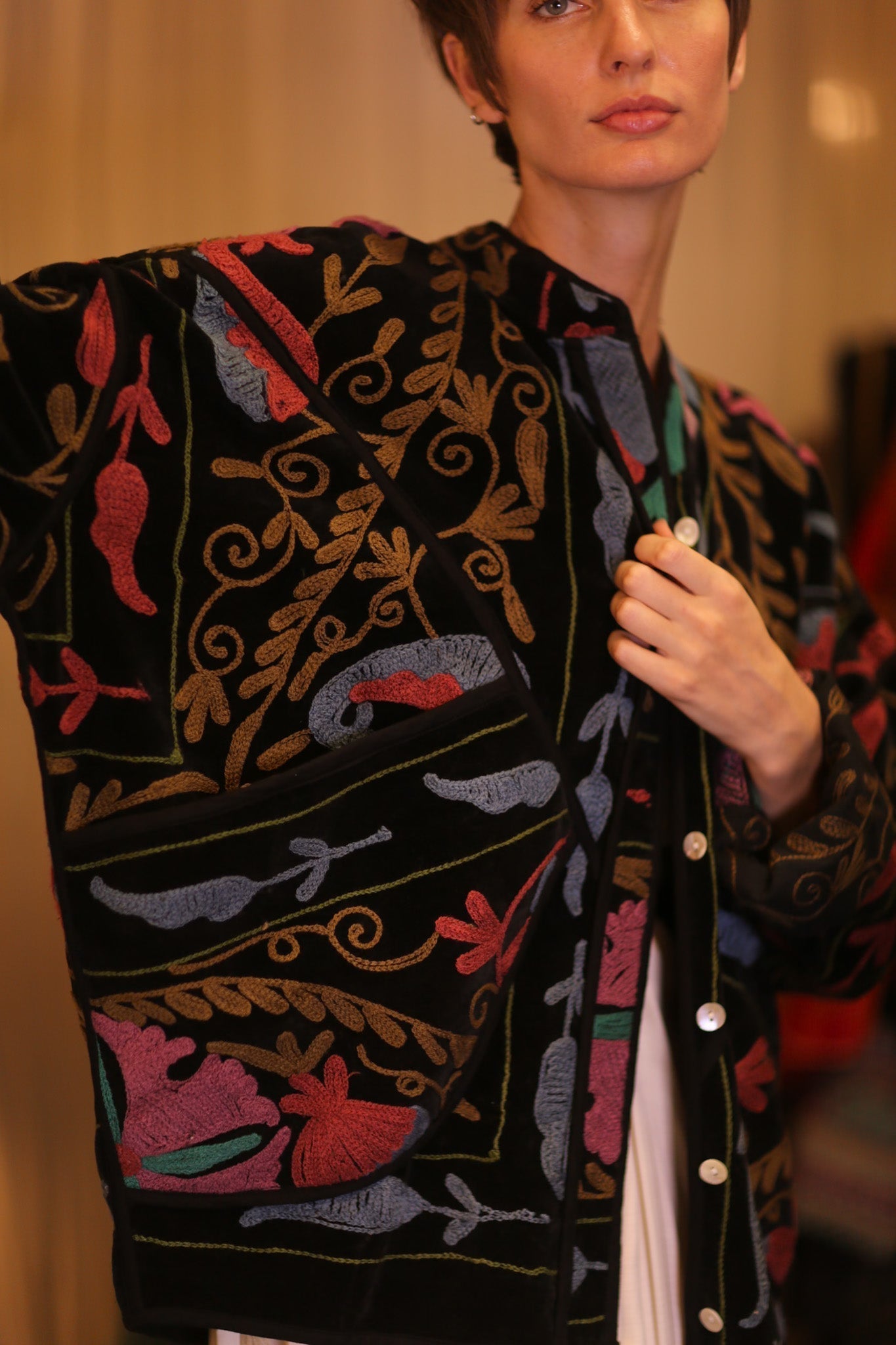 EMBROIDERED VELVET JACKET VIVID - MOMO STUDIO BERLIN - Berlin Concept Store - sustainable & ethical fashion