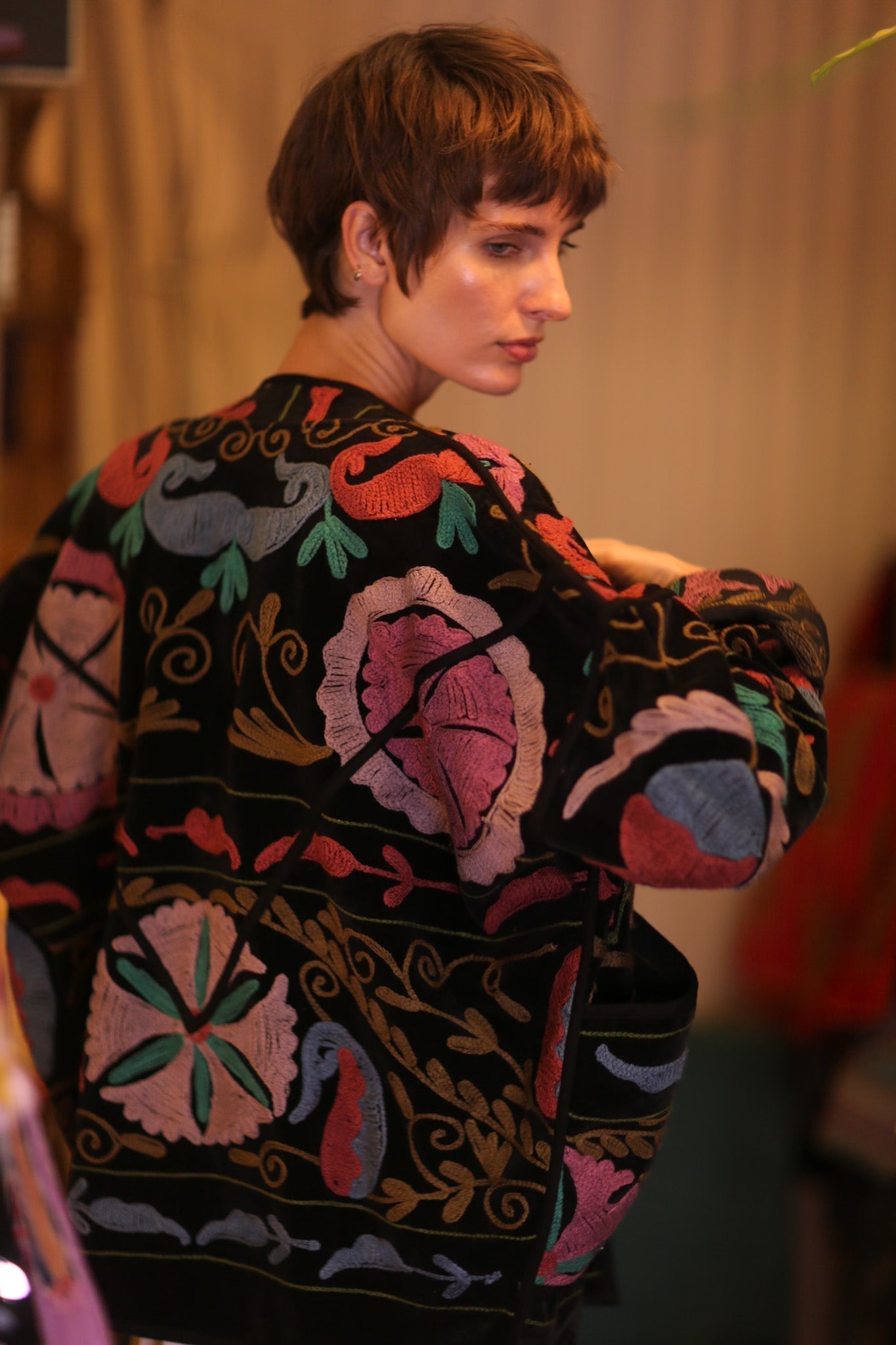 EMBROIDERED VELVET JACKET VIVID - MOMO STUDIO BERLIN - Berlin Concept Store - sustainable & ethical fashion