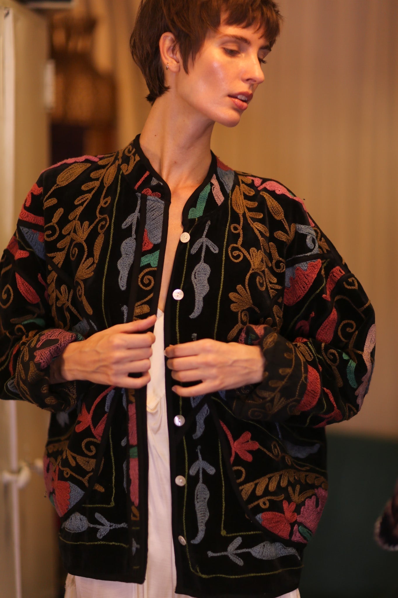 EMBROIDERED VELVET JACKET VIVID - MOMO STUDIO BERLIN - Berlin Concept Store - sustainable & ethical fashion