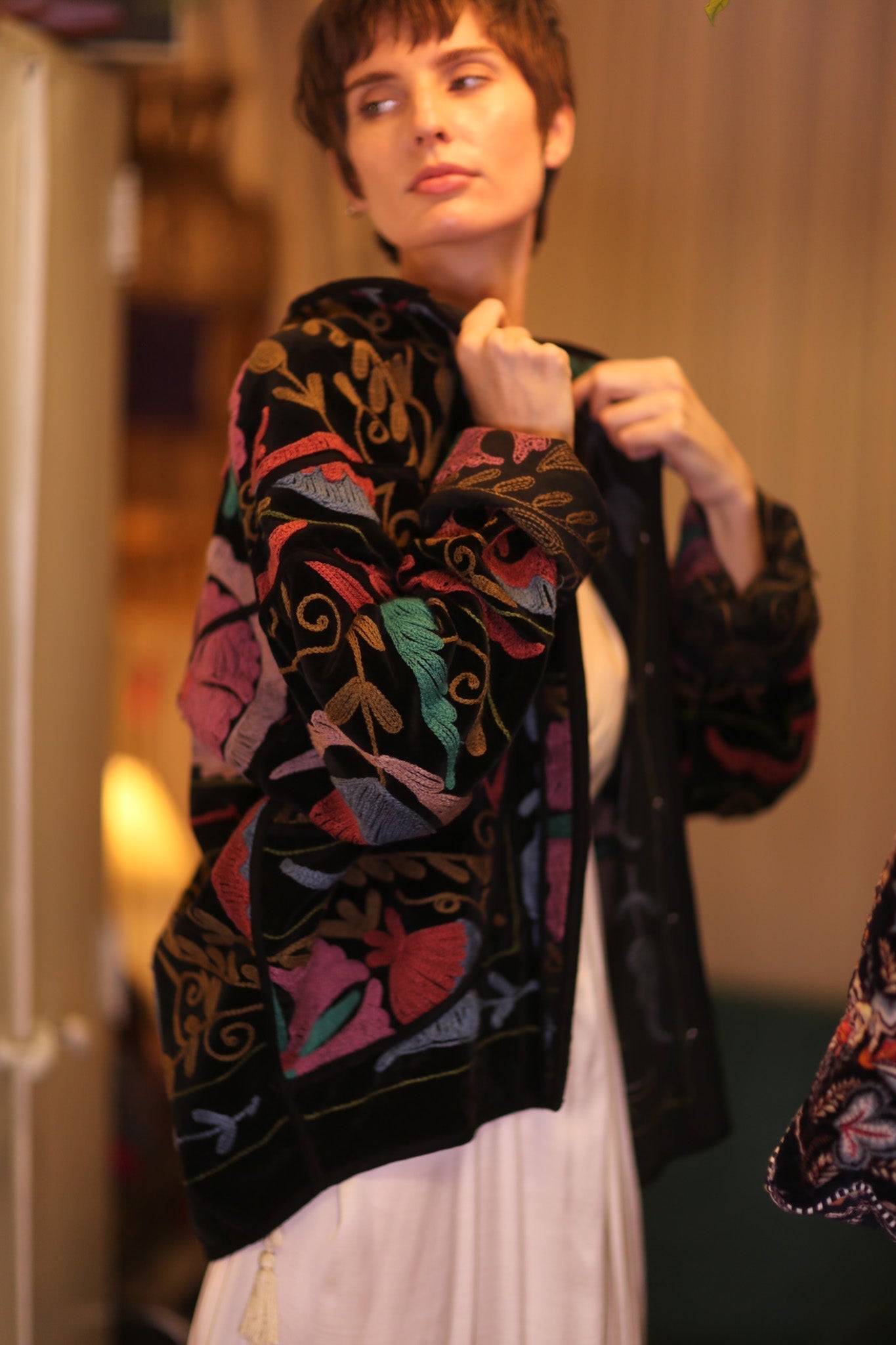 EMBROIDERED VELVET JACKET VIVID - MOMO STUDIO BERLIN - Berlin Concept Store - sustainable & ethical fashion