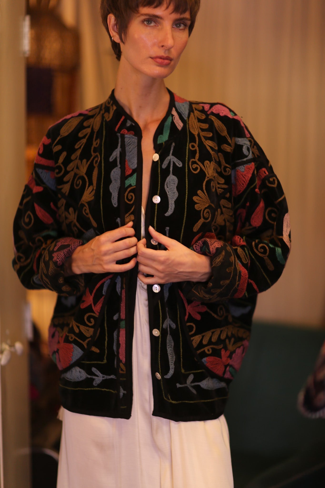 EMBROIDERED VELVET JACKET VIVID - MOMO STUDIO BERLIN - Berlin Concept Store - sustainable & ethical fashion