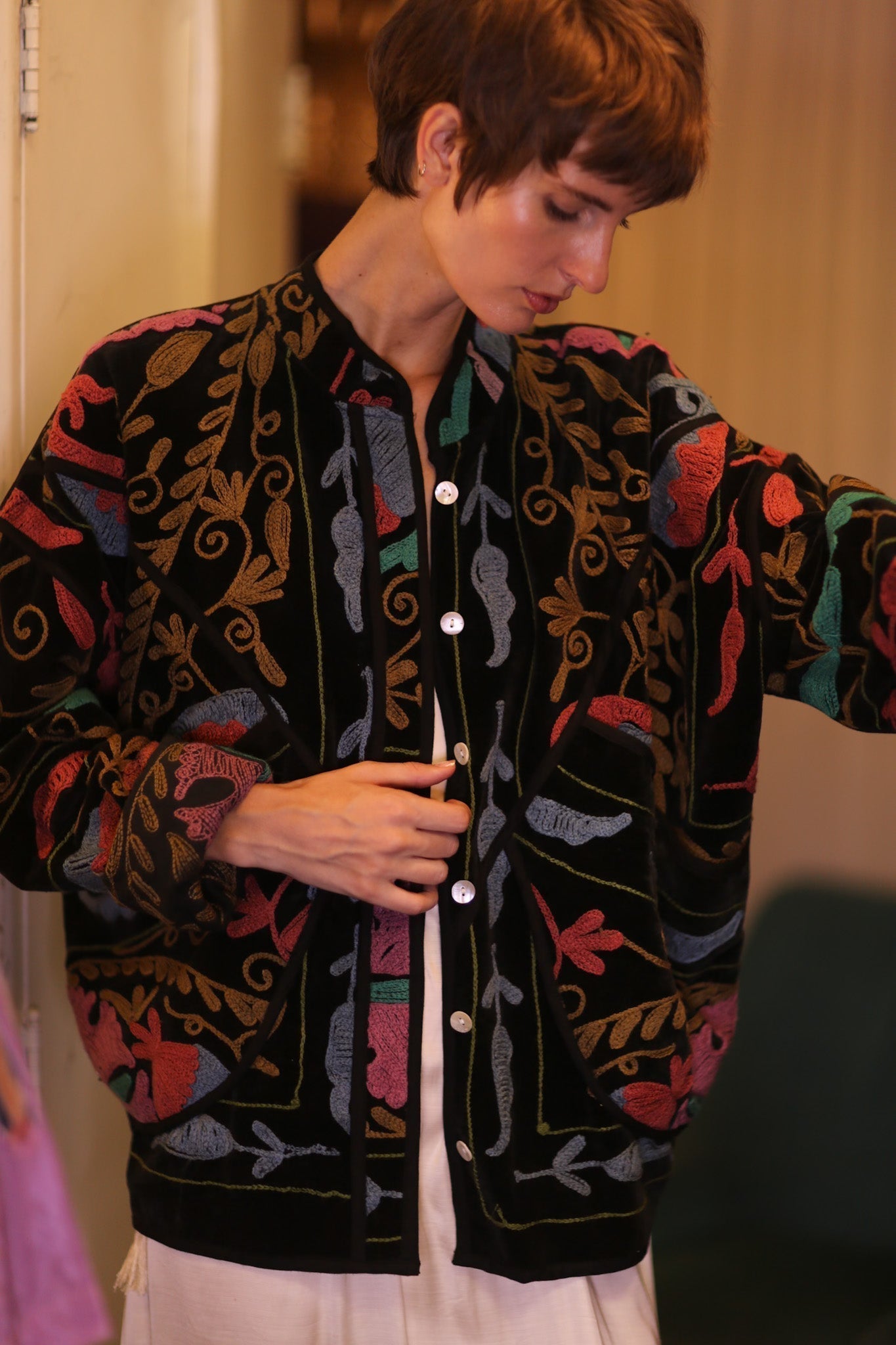 EMBROIDERED VELVET JACKET VIVID - MOMO STUDIO BERLIN - Berlin Concept Store - sustainable & ethical fashion