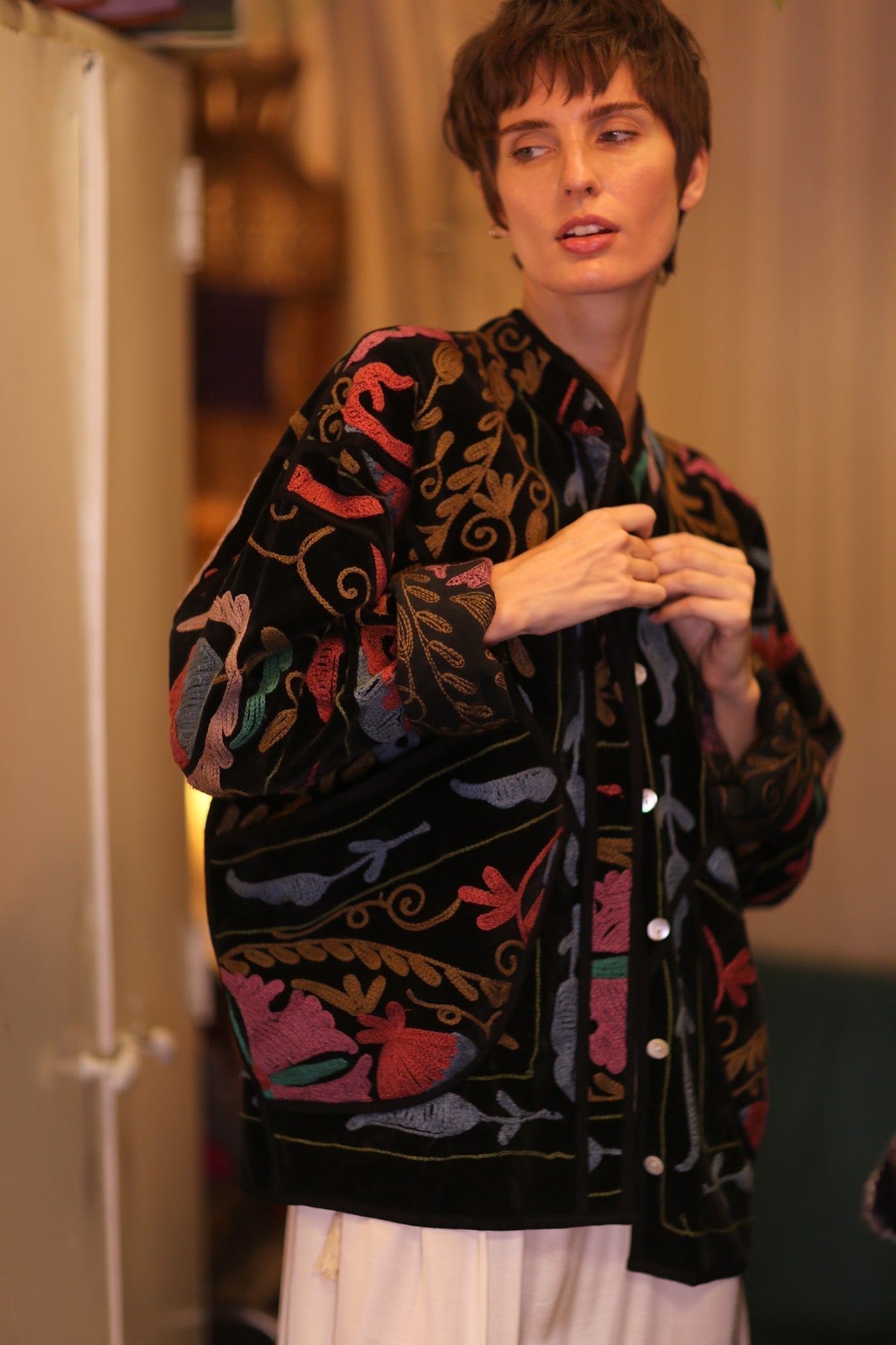 EMBROIDERED VELVET JACKET VIVID - MOMO STUDIO BERLIN - Berlin Concept Store - sustainable & ethical fashion