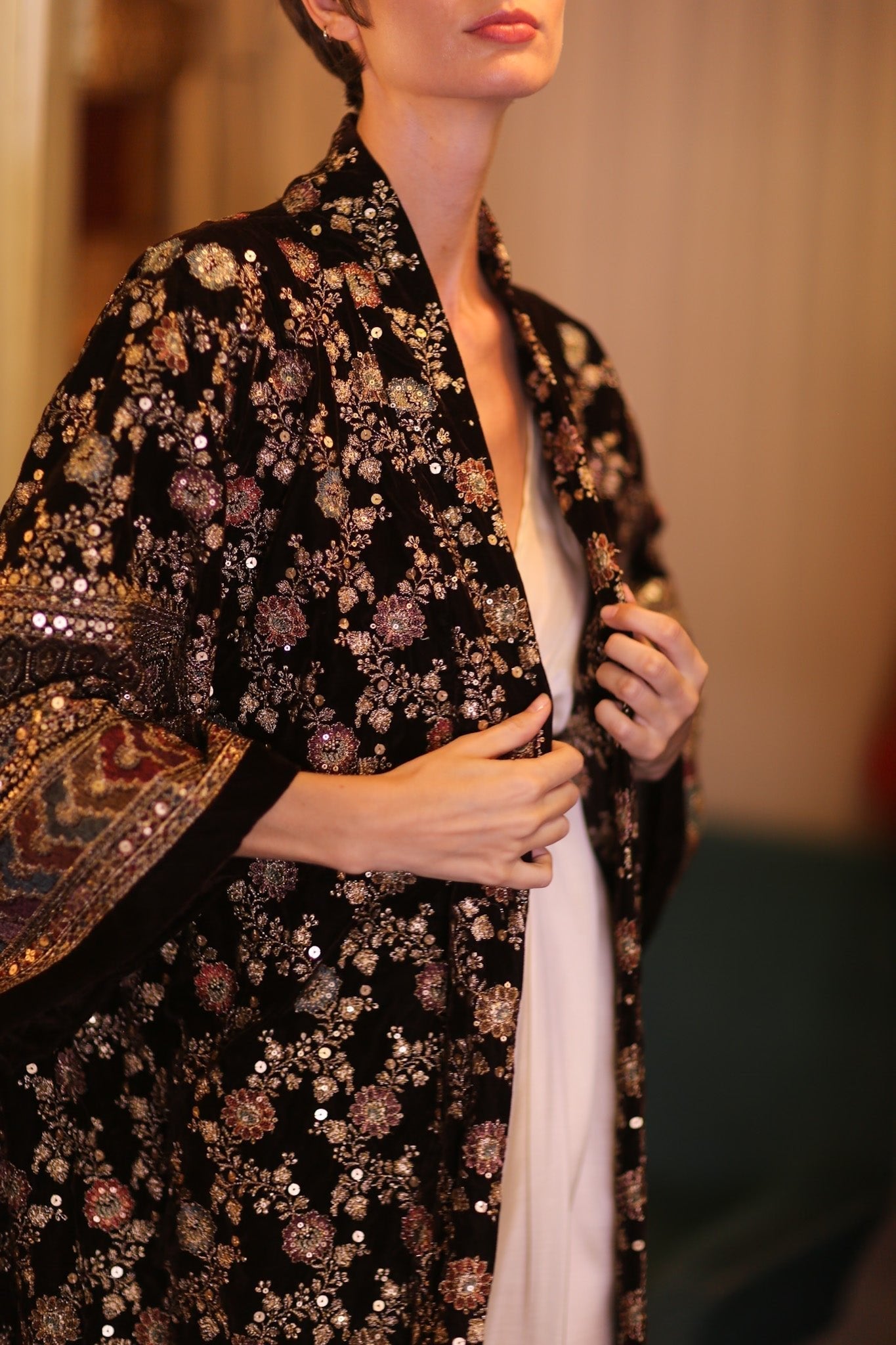 EMBROIDERED VELVET KIMONO COAT MELNU - MOMO STUDIO BERLIN - Berlin Concept Store - sustainable & ethical fashion