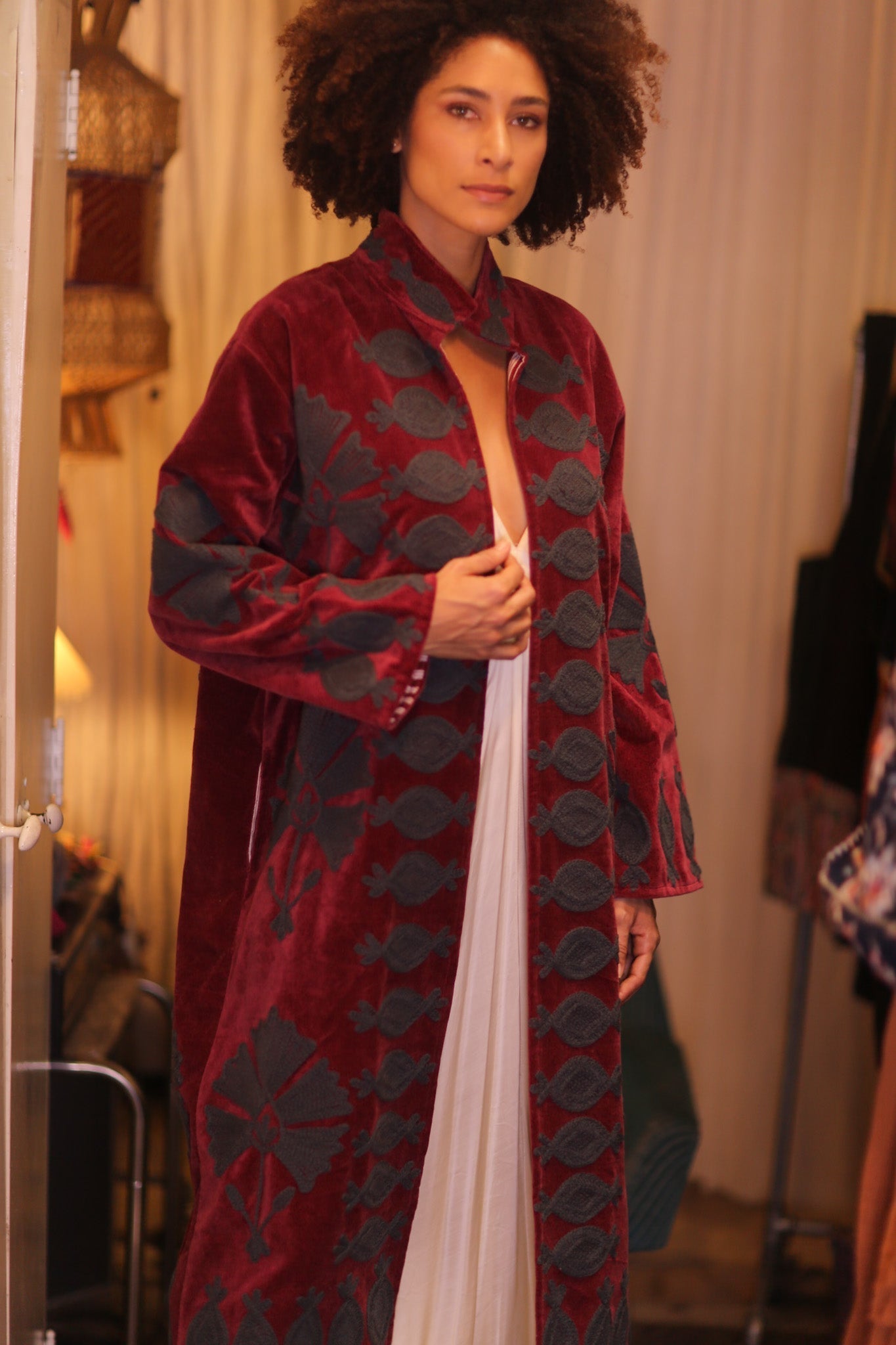 EMBROIDERED VELVET LONG COAT MISCHAK NFAI - MOMO STUDIO BERLIN - Berlin Concept Store - sustainable & ethical fashion