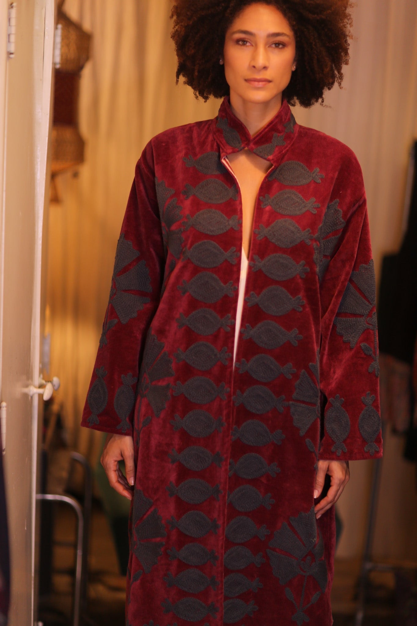 EMBROIDERED VELVET LONG COAT MISCHAK NFAI - MOMO STUDIO BERLIN - Berlin Concept Store - sustainable & ethical fashion
