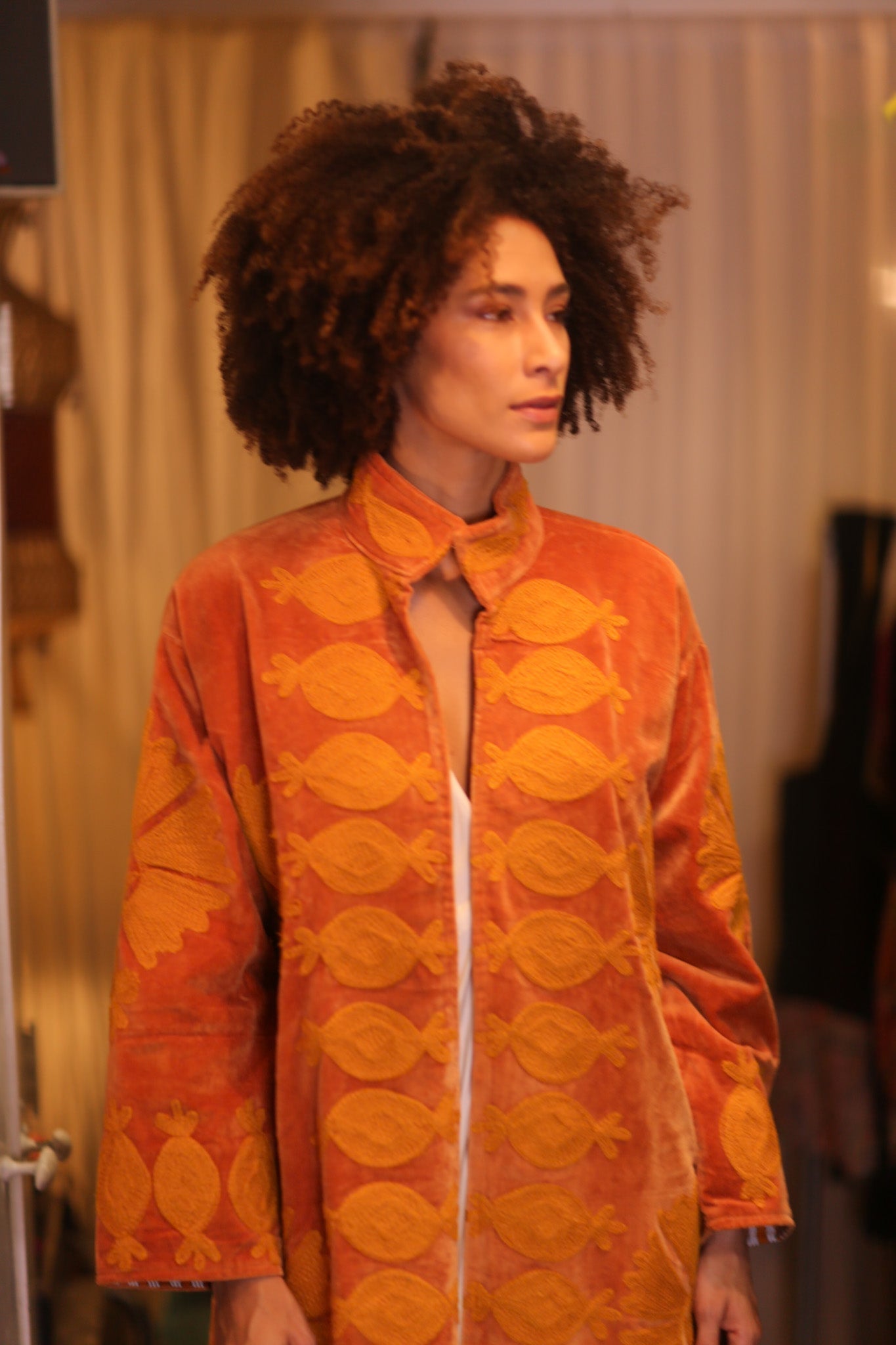 EMBROIDERED VELVET LONG COAT MISCHAL PDIN - MOMO STUDIO BERLIN - Berlin Concept Store - sustainable & ethical fashion