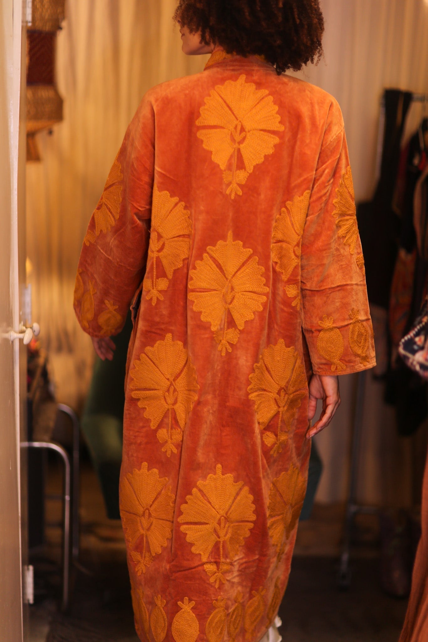 EMBROIDERED VELVET LONG COAT MISCHAL PDIN - MOMO STUDIO BERLIN - Berlin Concept Store - sustainable & ethical fashion