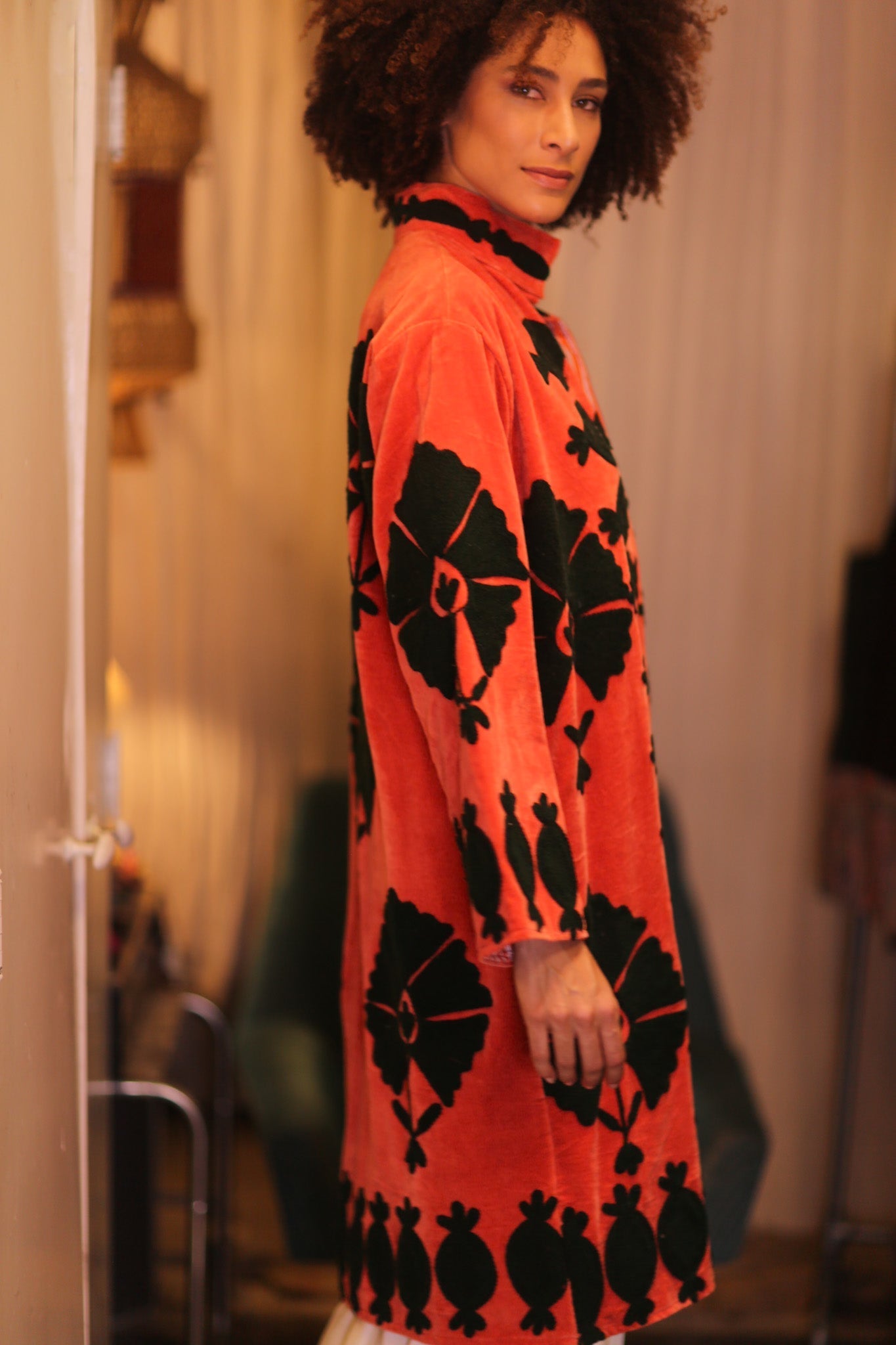 EMBROIDERED VELVET LONG COAT MISCHKA HONEY - MOMO STUDIO BERLIN - Berlin Concept Store - sustainable & ethical fashion