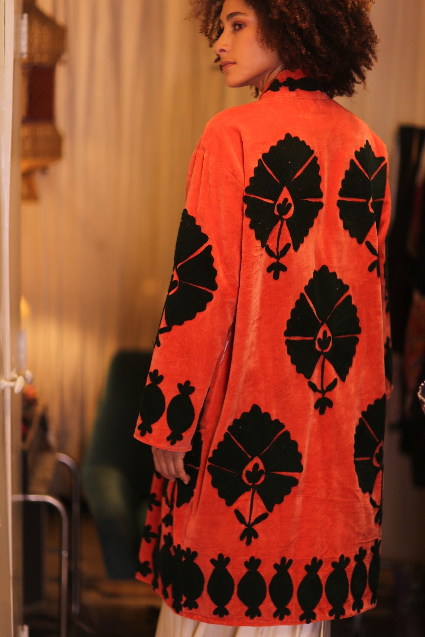 EMBROIDERED VELVET LONG COAT MISCHKA HONEY - MOMO STUDIO BERLIN - Berlin Concept Store - sustainable & ethical fashion