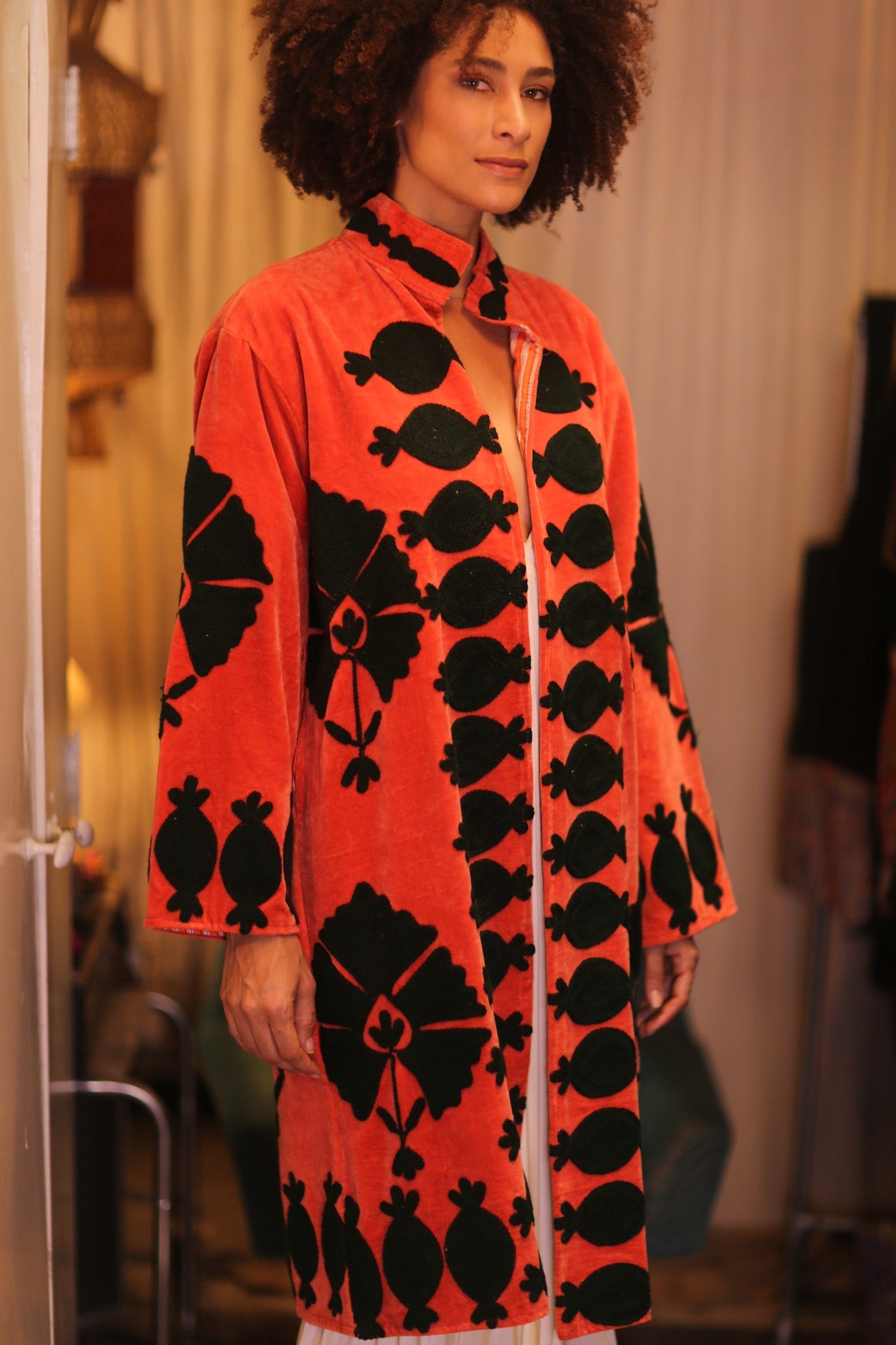 EMBROIDERED VELVET LONG COAT MISCHKA HONEY - MOMO STUDIO BERLIN - Berlin Concept Store - sustainable & ethical fashion