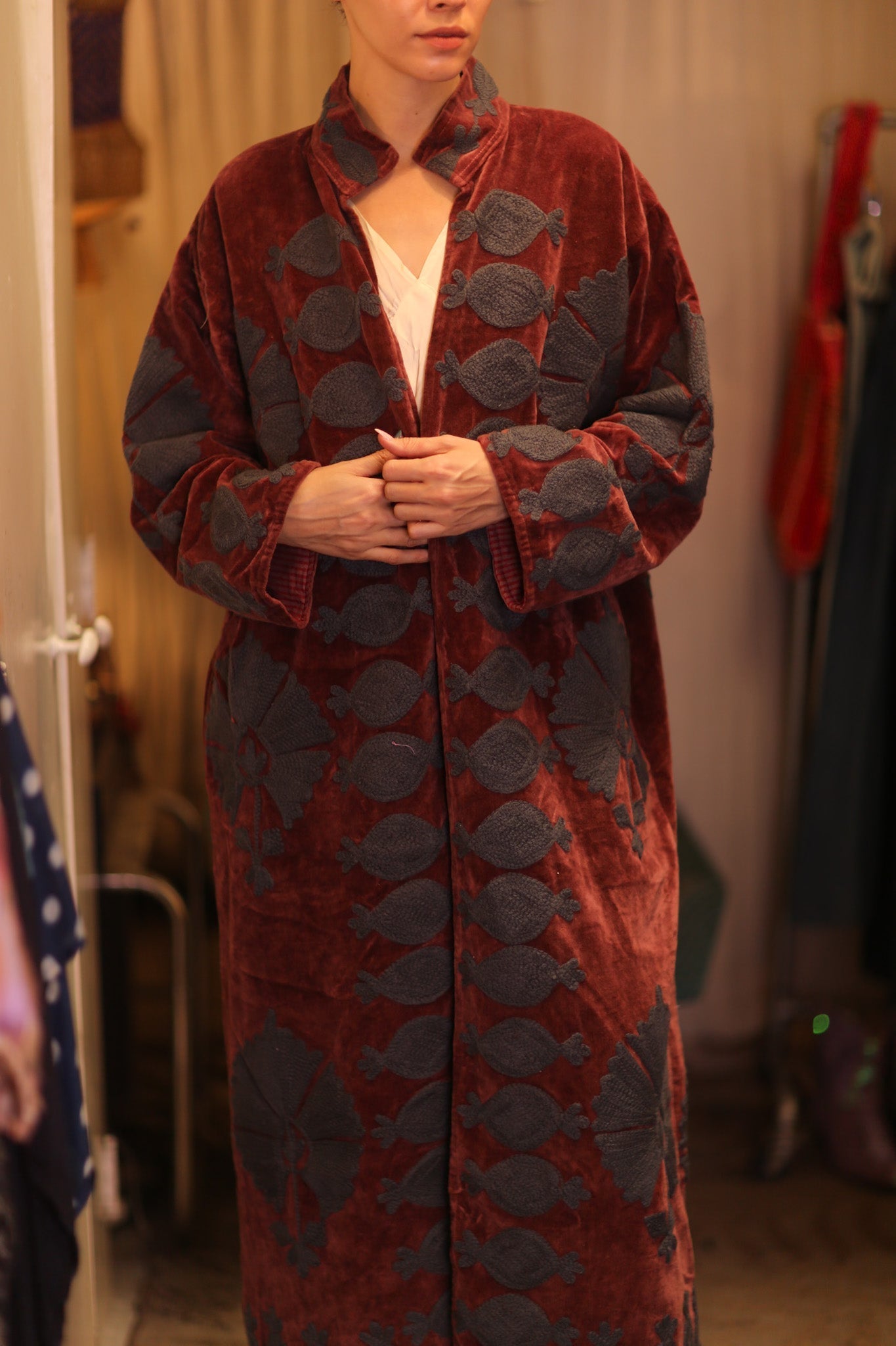 EMBROIDERED VELVET LONG COAT MISCHKA JIN - MOMO STUDIO BERLIN - Berlin Concept Store - sustainable & ethical fashion
