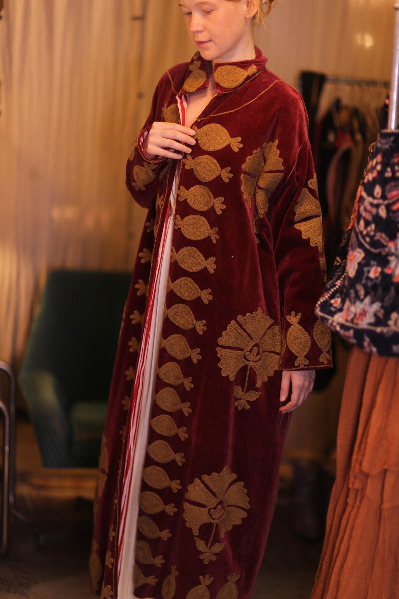 EMBROIDERED VELVET LONG COAT MISCHKA NFAI - MOMO STUDIO BERLIN - Berlin Concept Store - sustainable & ethical fashion