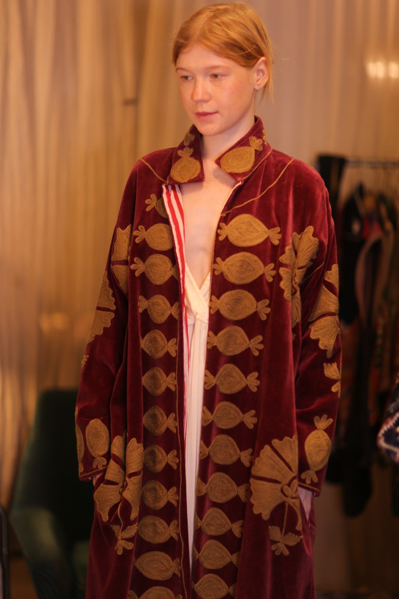 EMBROIDERED VELVET LONG COAT MISCHKA NFAI - MOMO STUDIO BERLIN - Berlin Concept Store - sustainable & ethical fashion