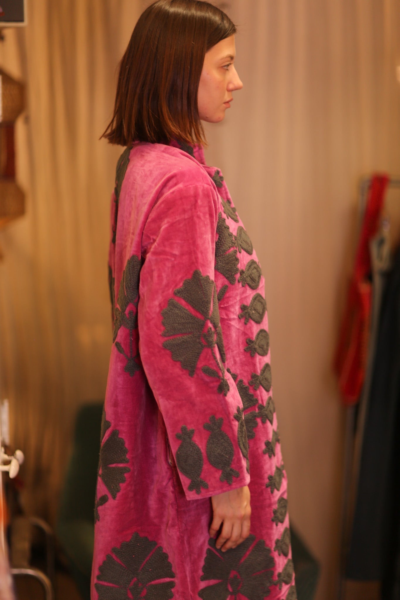 EMBROIDERED VELVET LONG COAT MISCHKA PEONY - MOMO STUDIO BERLIN - Berlin Concept Store - sustainable & ethical fashion