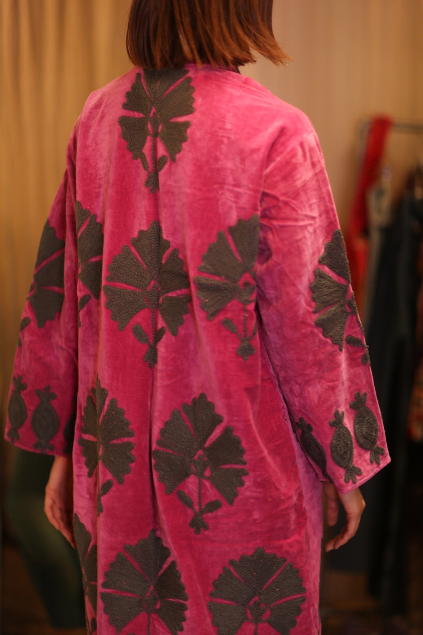 EMBROIDERED VELVET LONG COAT MISCHKA PEONY - MOMO STUDIO BERLIN - Berlin Concept Store - sustainable & ethical fashion