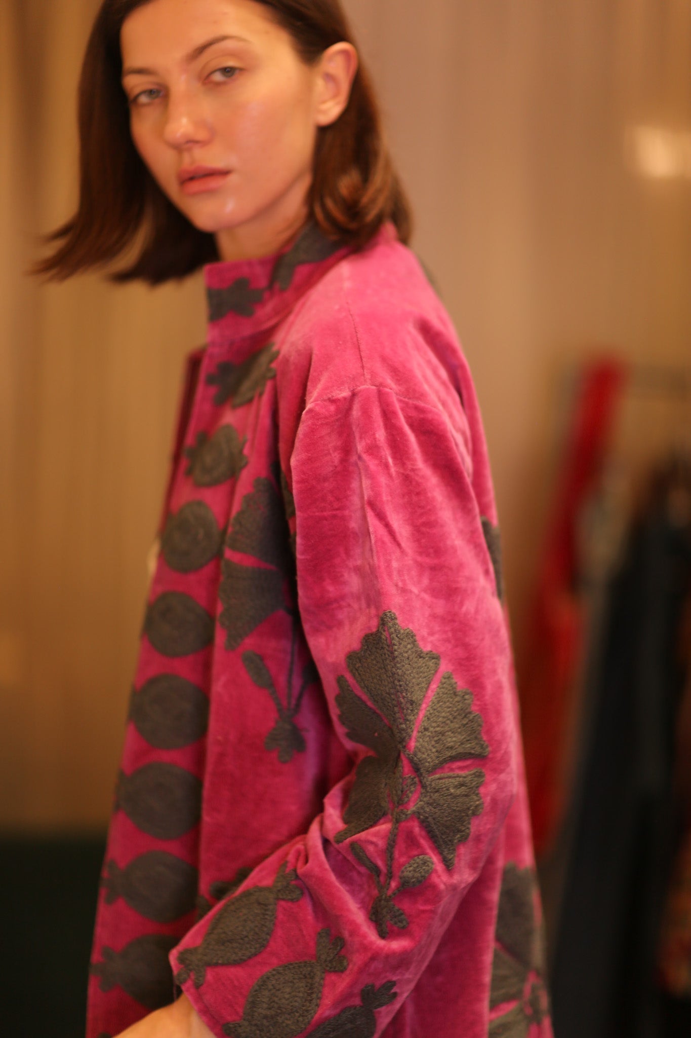 EMBROIDERED VELVET LONG COAT MISCHKA PEONY - MOMO STUDIO BERLIN - Berlin Concept Store - sustainable & ethical fashion