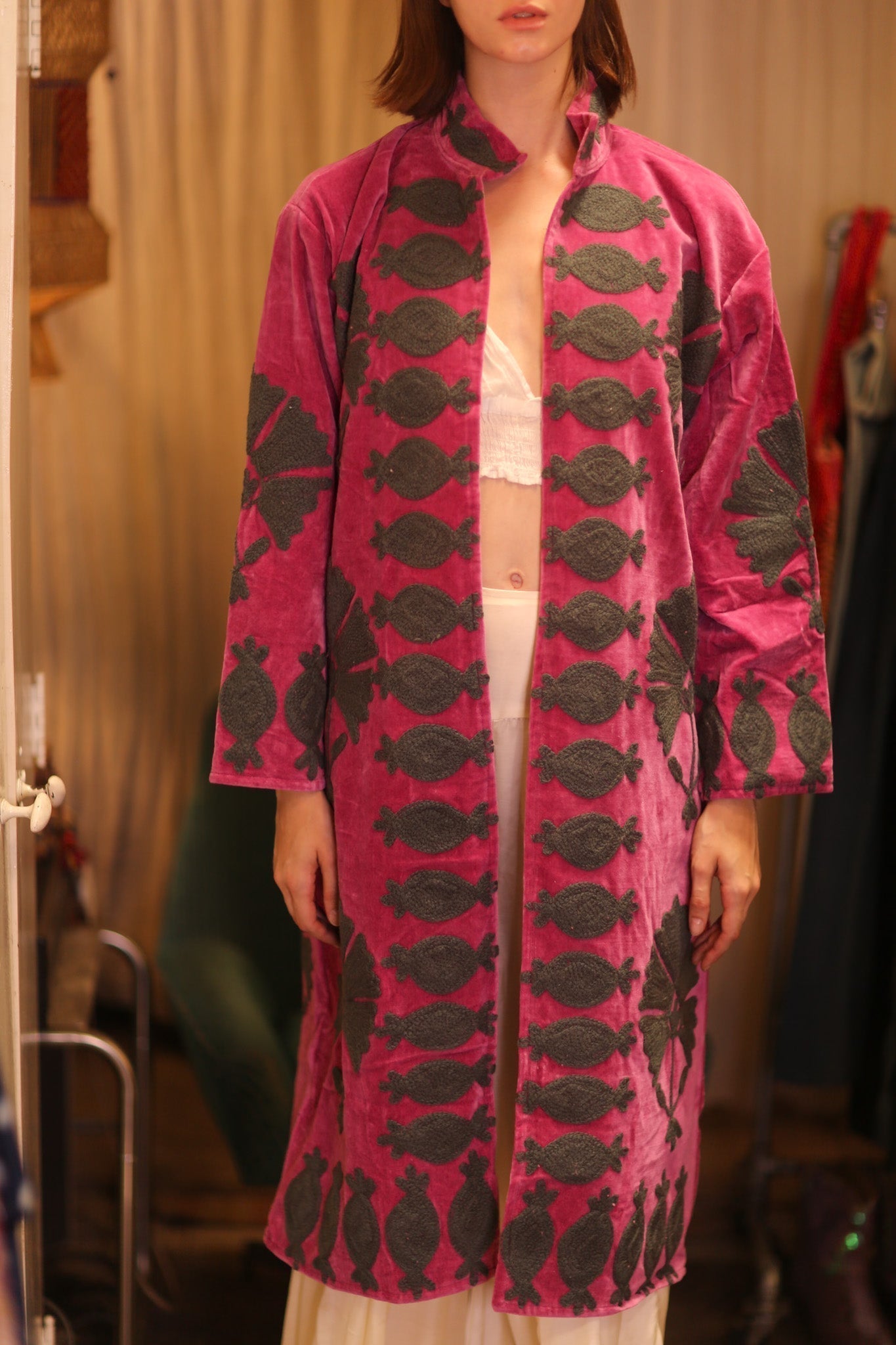 EMBROIDERED VELVET LONG COAT MISCHKA PEONY - MOMO STUDIO BERLIN - Berlin Concept Store - sustainable & ethical fashion