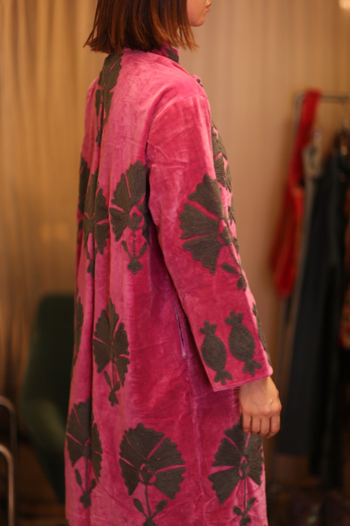 EMBROIDERED VELVET LONG COAT MISCHKA PEONY - MOMO STUDIO BERLIN - Berlin Concept Store - sustainable & ethical fashion