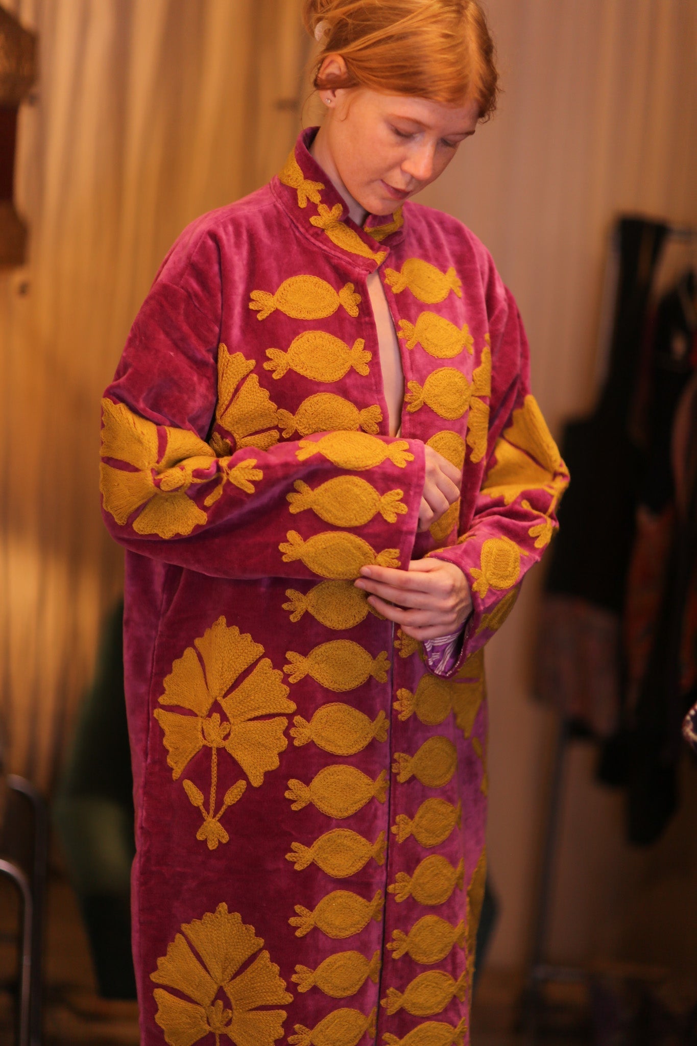 EMBROIDERED VELVET LONG COAT MISCHKA SHWEPAN - MOMO STUDIO BERLIN - Berlin Concept Store - sustainable & ethical fashion