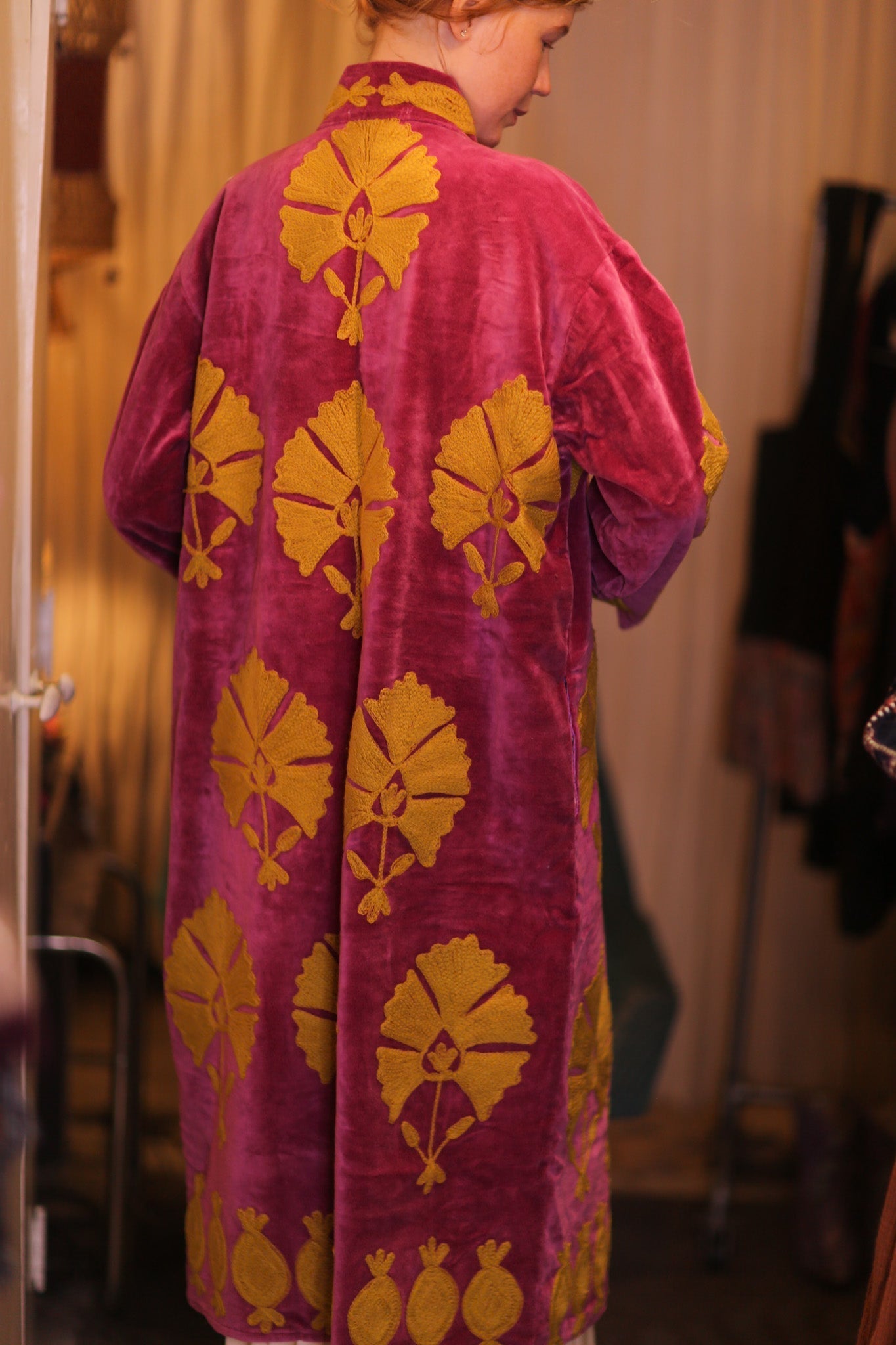 EMBROIDERED VELVET LONG COAT MISCHKA SHWEPAN - MOMO STUDIO BERLIN - Berlin Concept Store - sustainable & ethical fashion