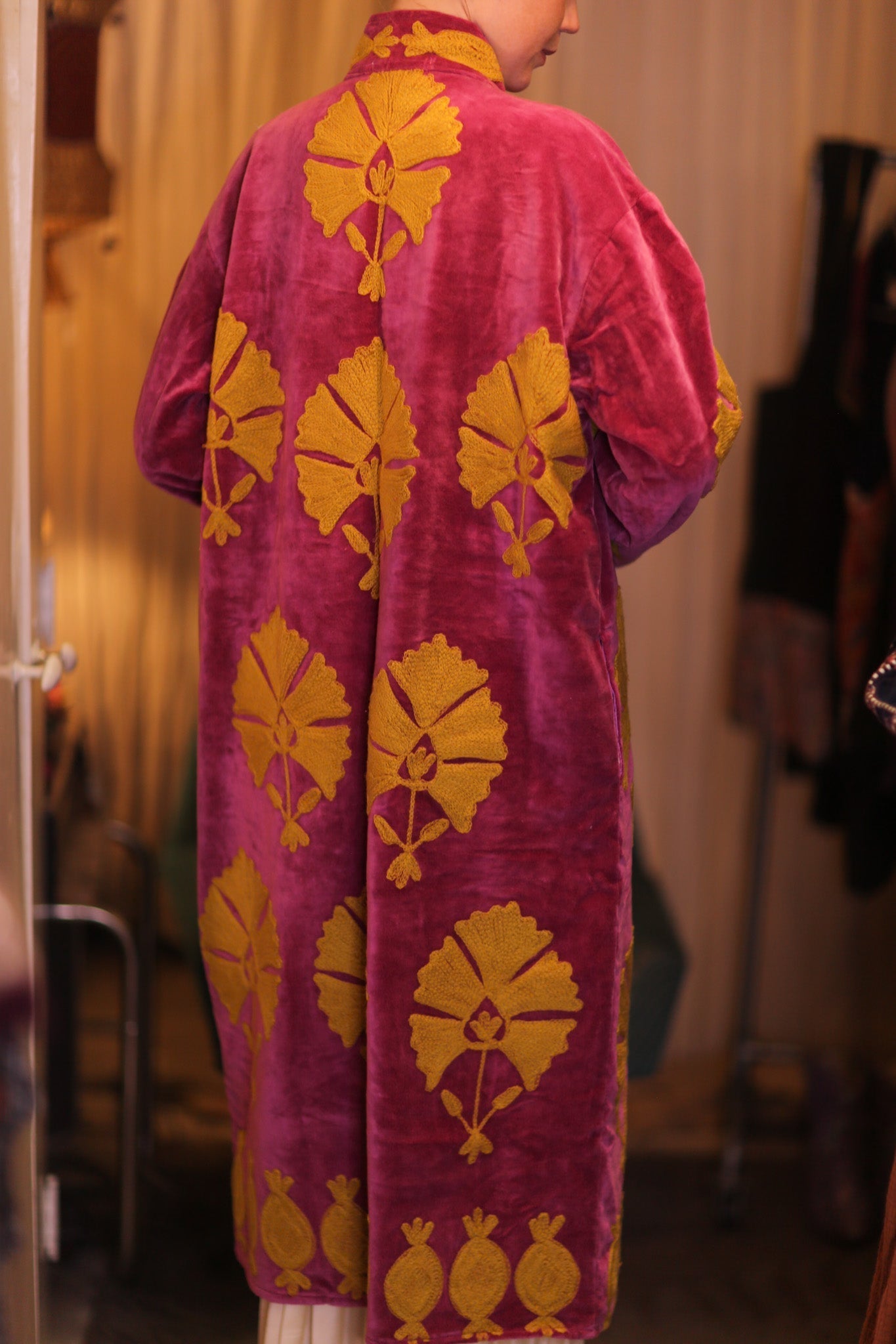 EMBROIDERED VELVET LONG COAT MISCHKA SHWEPAN - MOMO STUDIO BERLIN - Berlin Concept Store - sustainable & ethical fashion