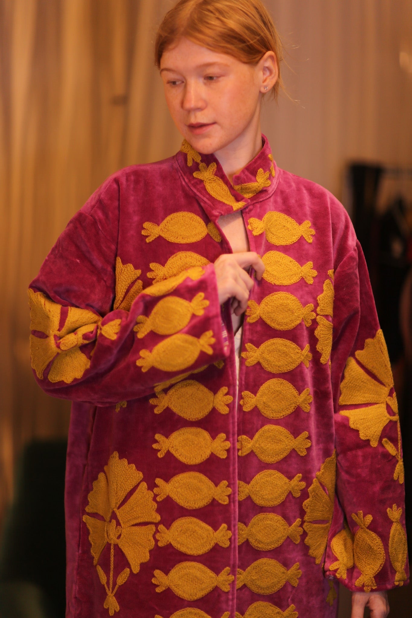 EMBROIDERED VELVET LONG COAT MISCHKA SHWEPAN - MOMO STUDIO BERLIN - Berlin Concept Store - sustainable & ethical fashion