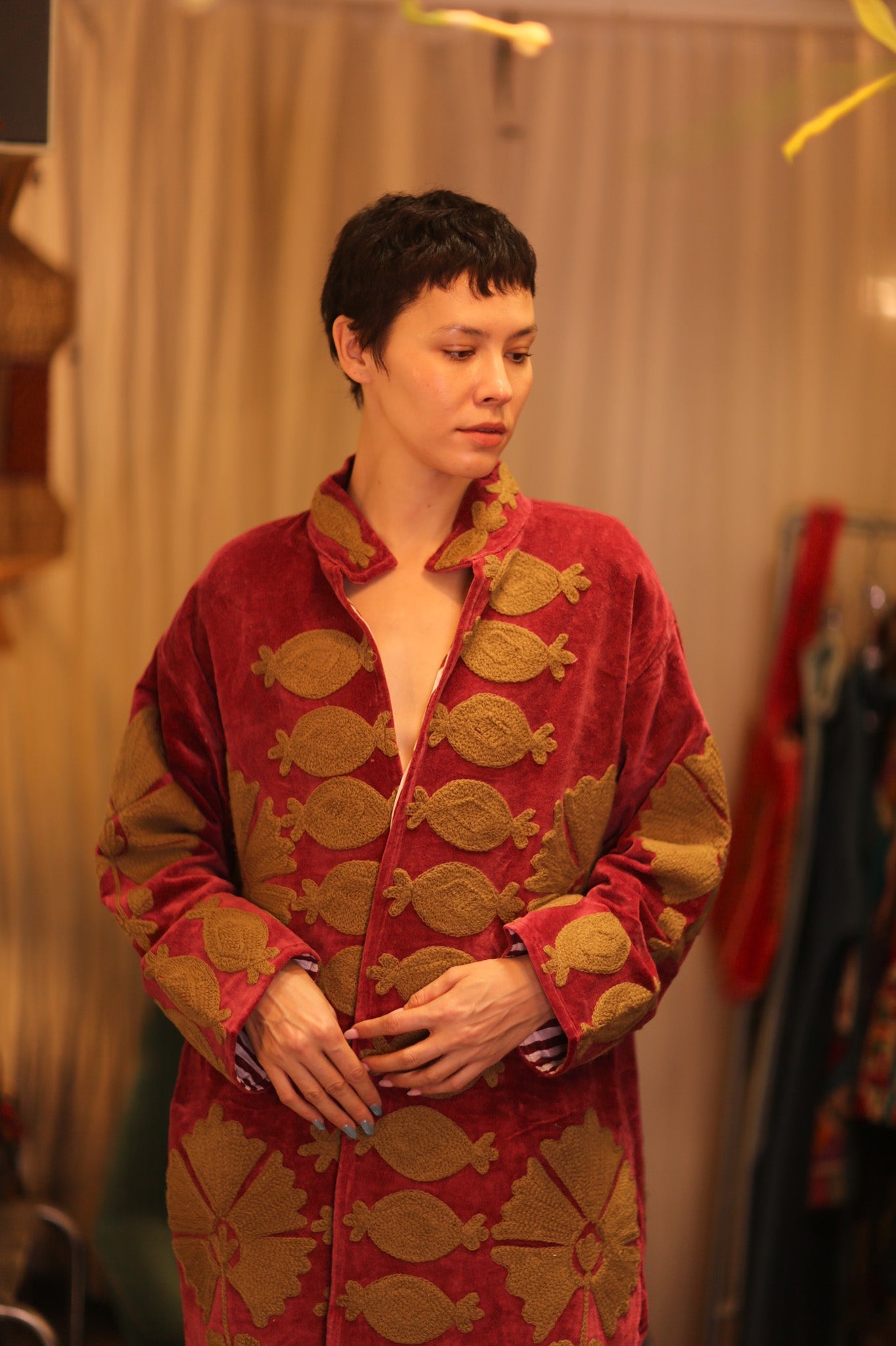 EMBROIDERED VELVET LONG JACKET MISCHKA NMIM - MOMO STUDIO BERLIN - Berlin Concept Store - sustainable & ethical fashion
