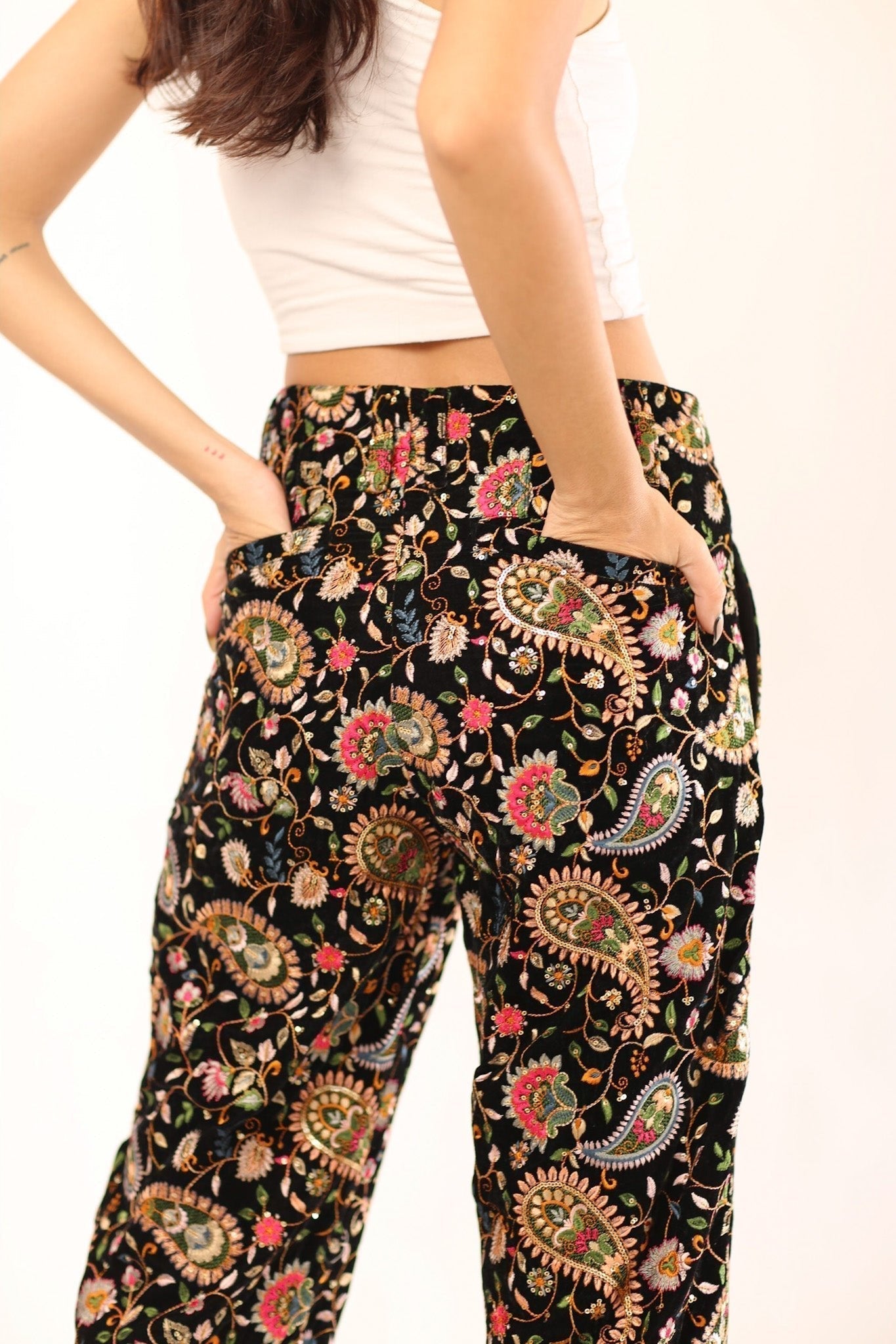 EMBROIDERED VELVET PANTS DEWI - MOMO STUDIO BERLIN - Berlin Concept Store - sustainable & ethical fashion