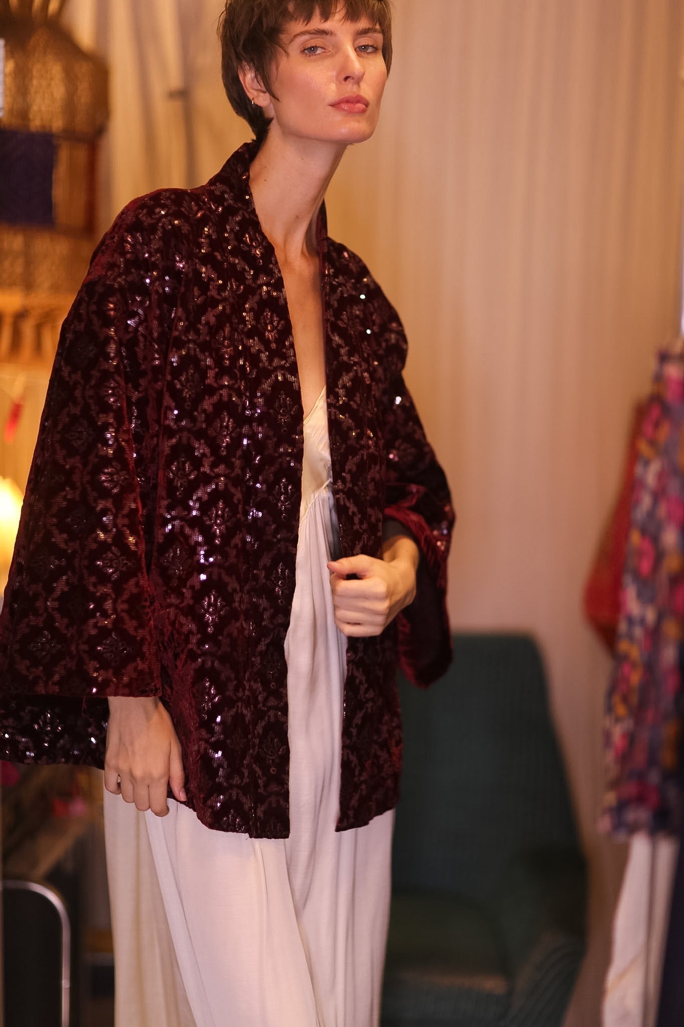 EMBROIDERED VELVET SHORT KIMONO ANGEL - MOMO STUDIO BERLIN - Berlin Concept Store - sustainable & ethical fashion