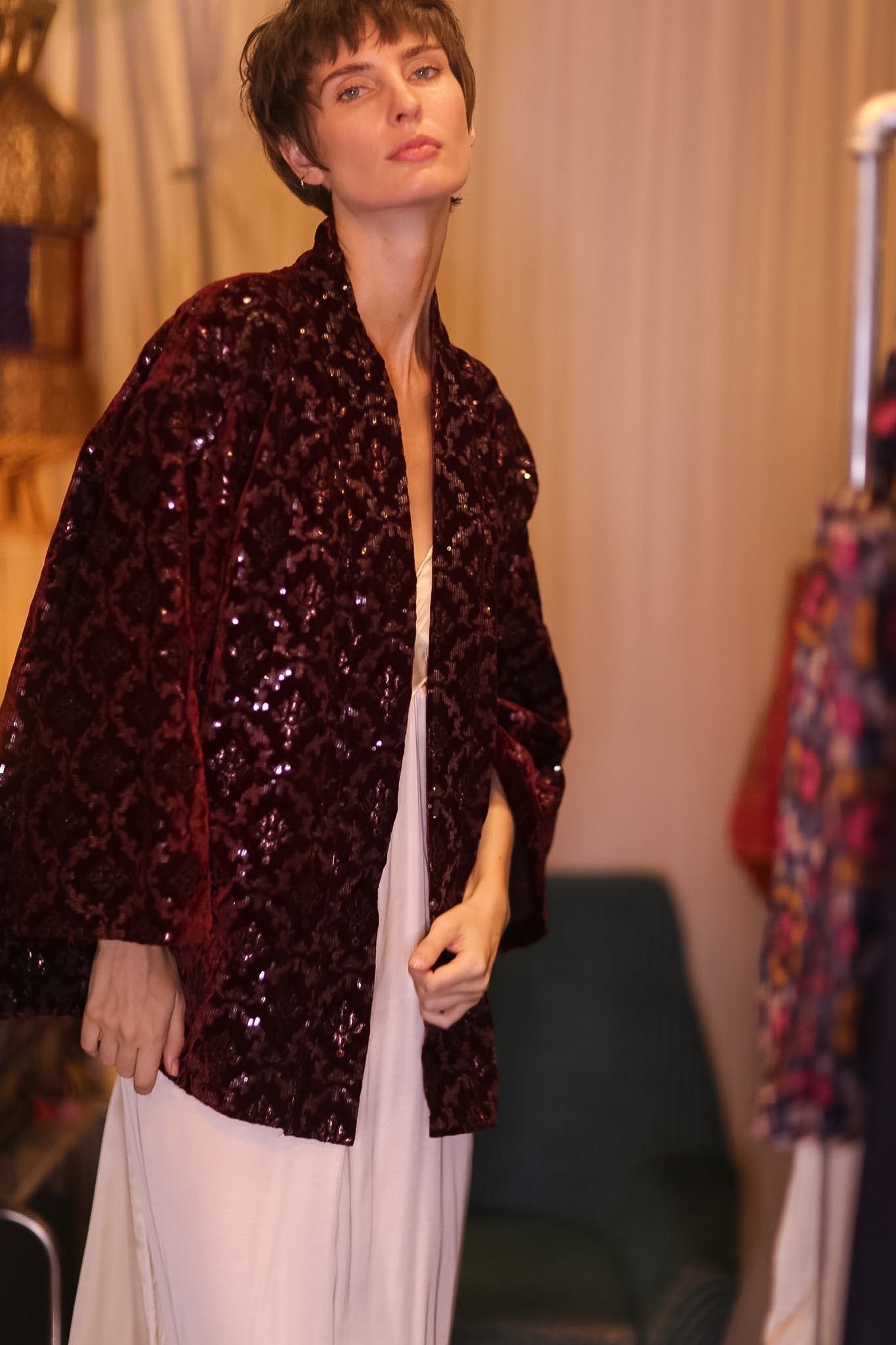 EMBROIDERED VELVET SHORT KIMONO ANGEL - MOMO STUDIO BERLIN - Berlin Concept Store - sustainable & ethical fashion