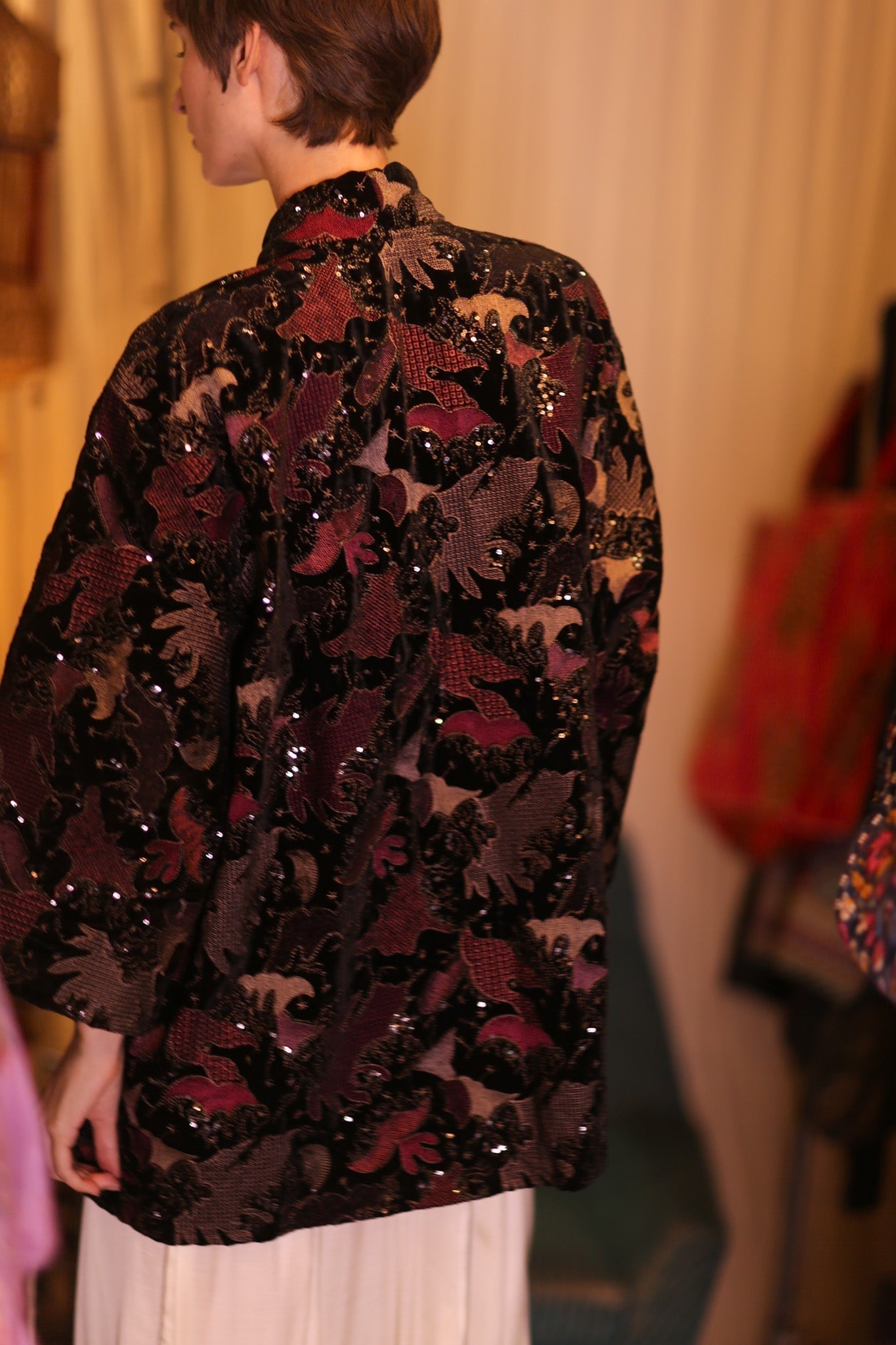 EMBROIDERED VELVET SHORT KIMONO MAPLES - MOMO STUDIO BERLIN - Berlin Concept Store - sustainable & ethical fashion