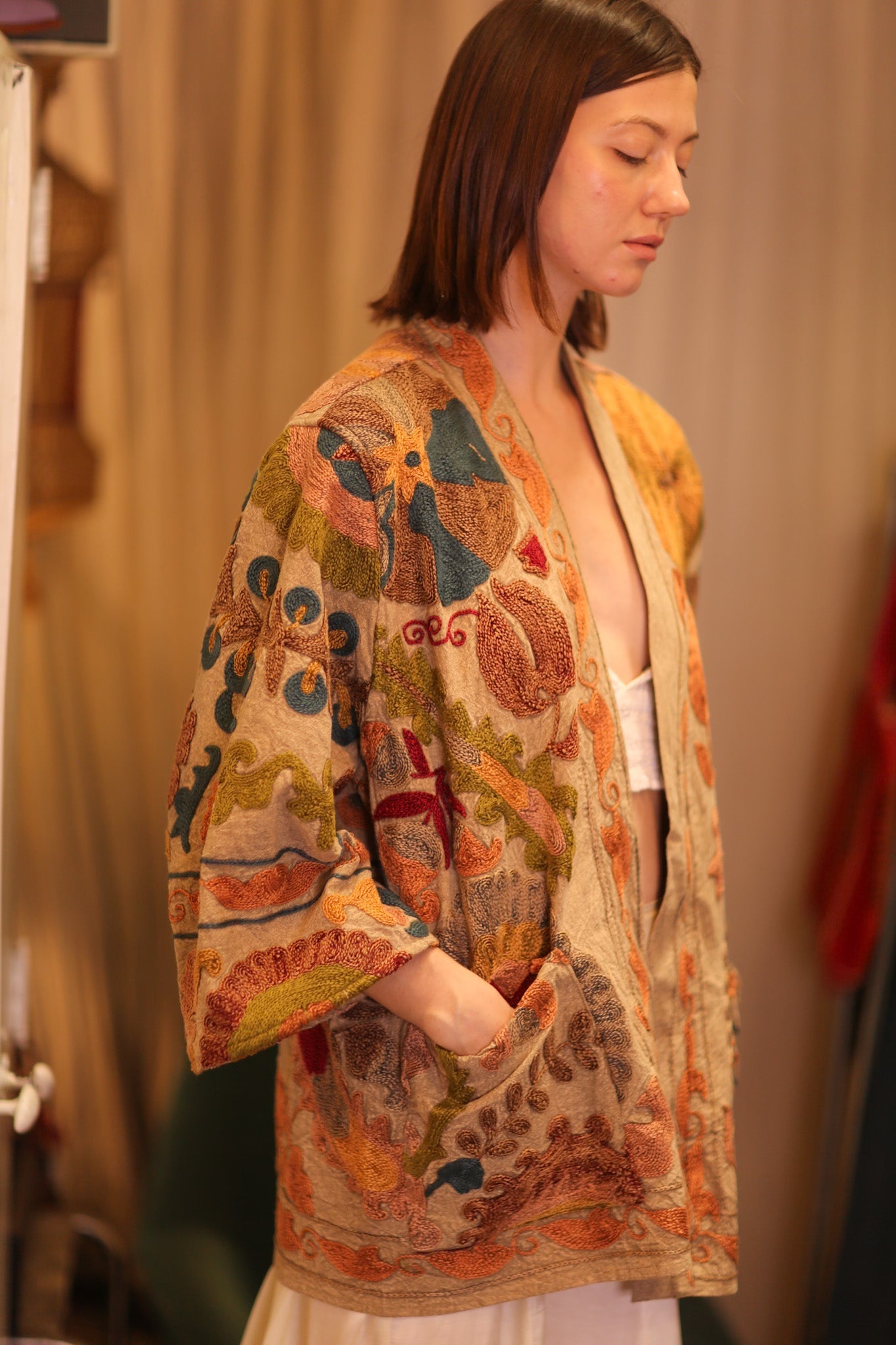 EMBROIDERED VELVET SHORT KIMONO MONTY LULU - MOMO STUDIO BERLIN - Berlin Concept Store - sustainable & ethical fashion