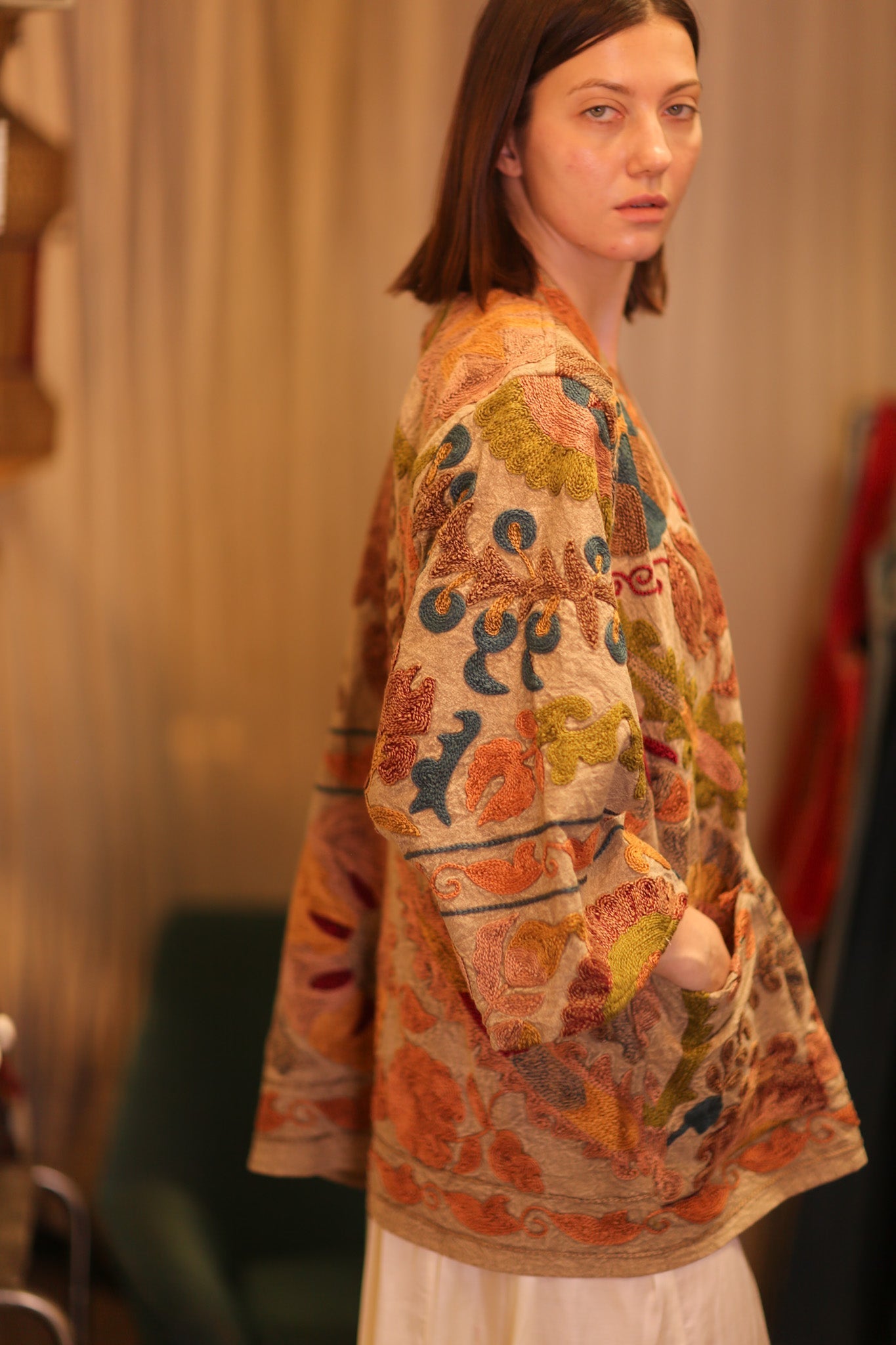 EMBROIDERED VELVET SHORT KIMONO MONTY LULU - MOMO STUDIO BERLIN - Berlin Concept Store - sustainable & ethical fashion