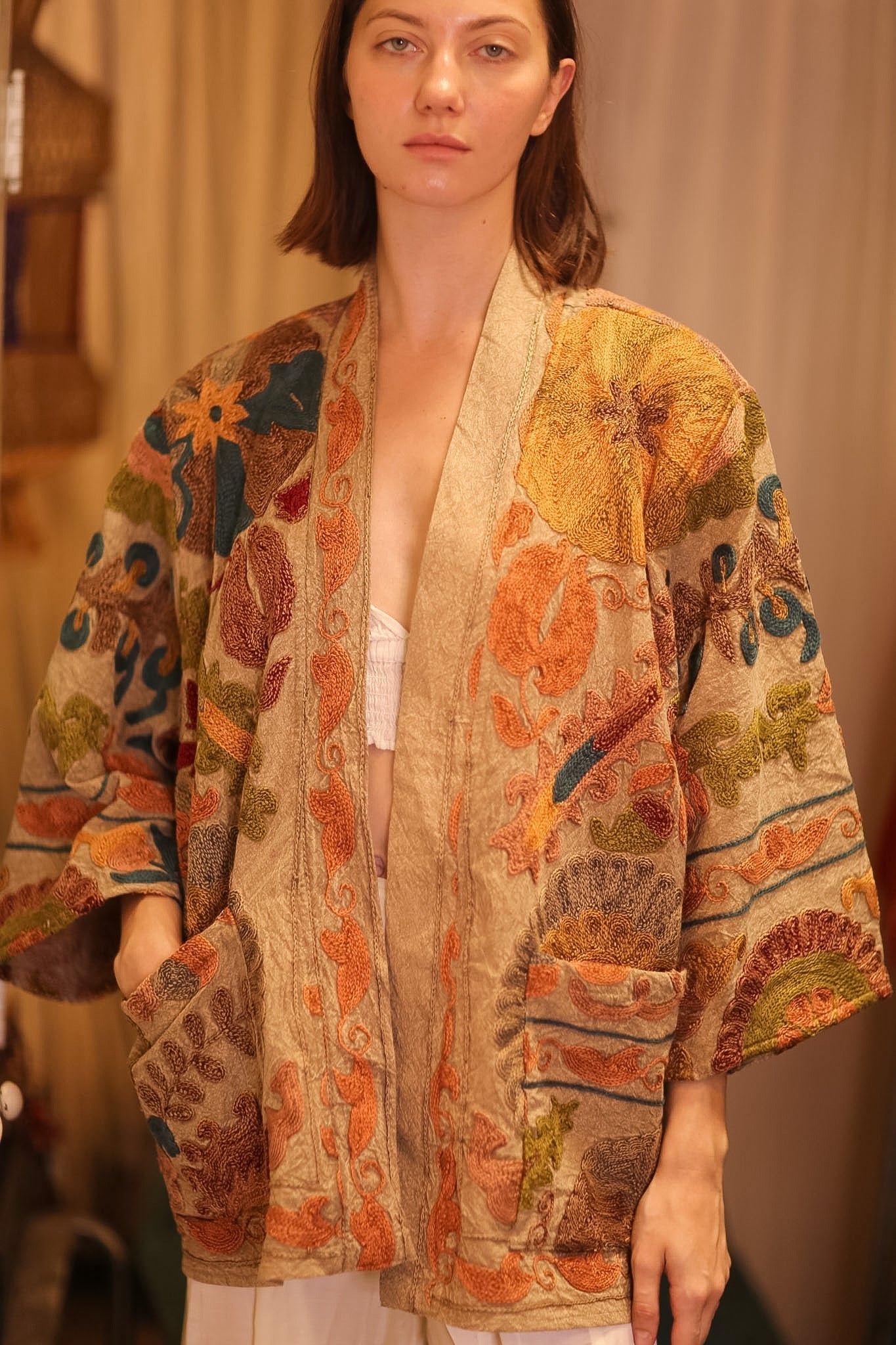 EMBROIDERED VELVET SHORT KIMONO MONTY LULU - MOMO STUDIO BERLIN - Berlin Concept Store - sustainable & ethical fashion