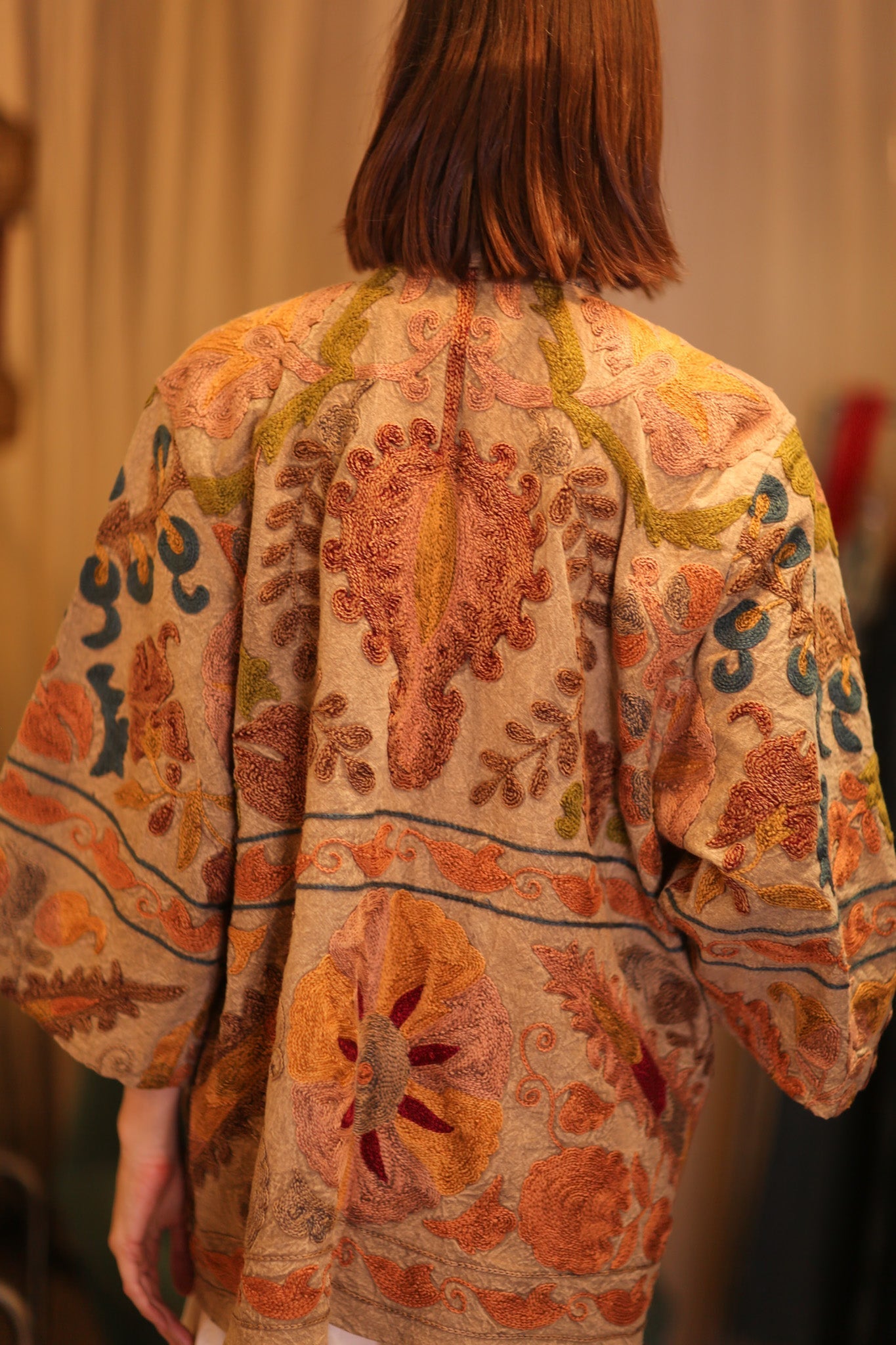EMBROIDERED VELVET SHORT KIMONO MONTY LULU - MOMO STUDIO BERLIN - Berlin Concept Store - sustainable & ethical fashion