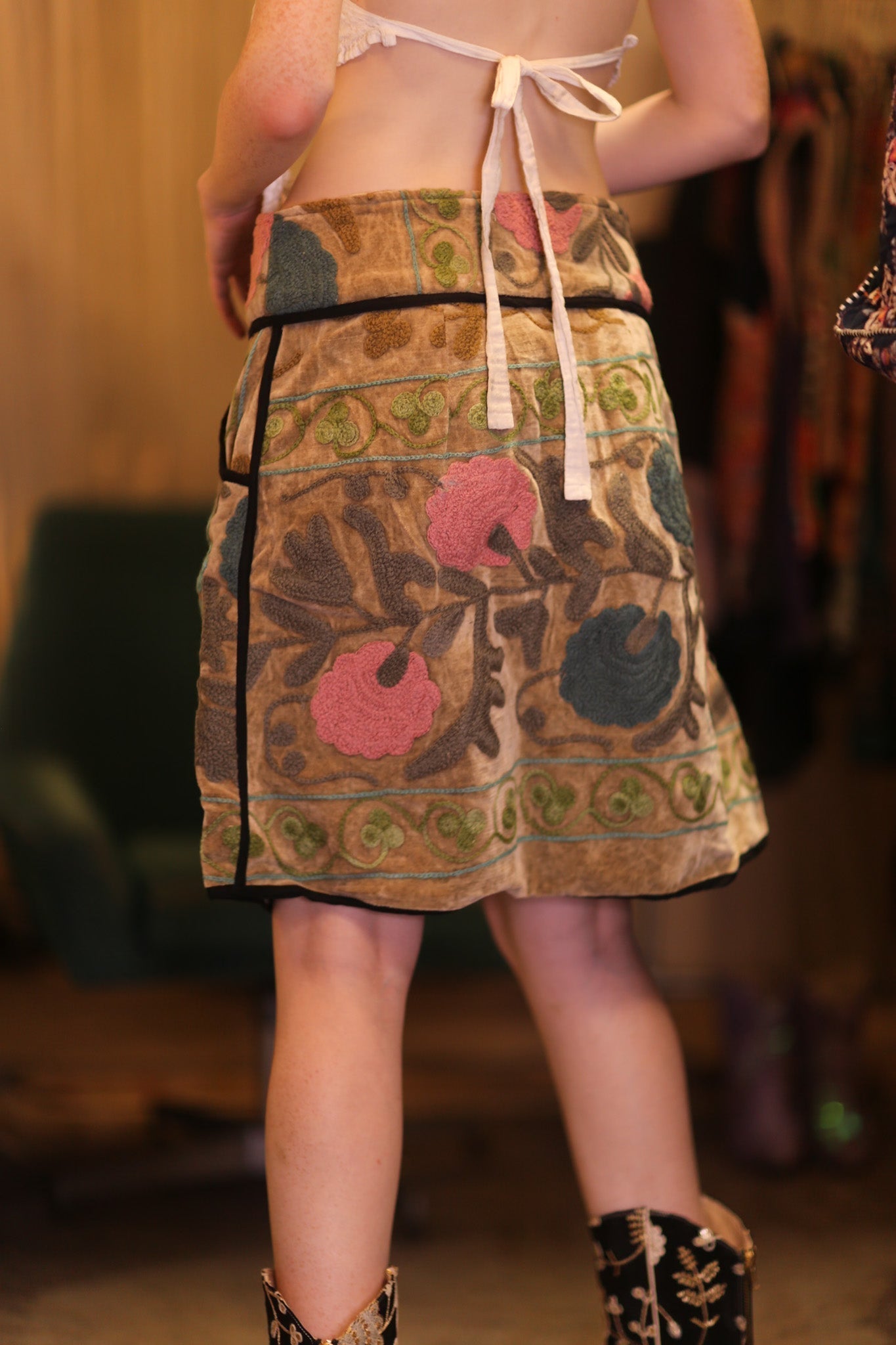 EMBROIDERED VELVET SKIRT ASTER - MOMO STUDIO BERLIN - Berlin Concept Store - sustainable & ethical fashion