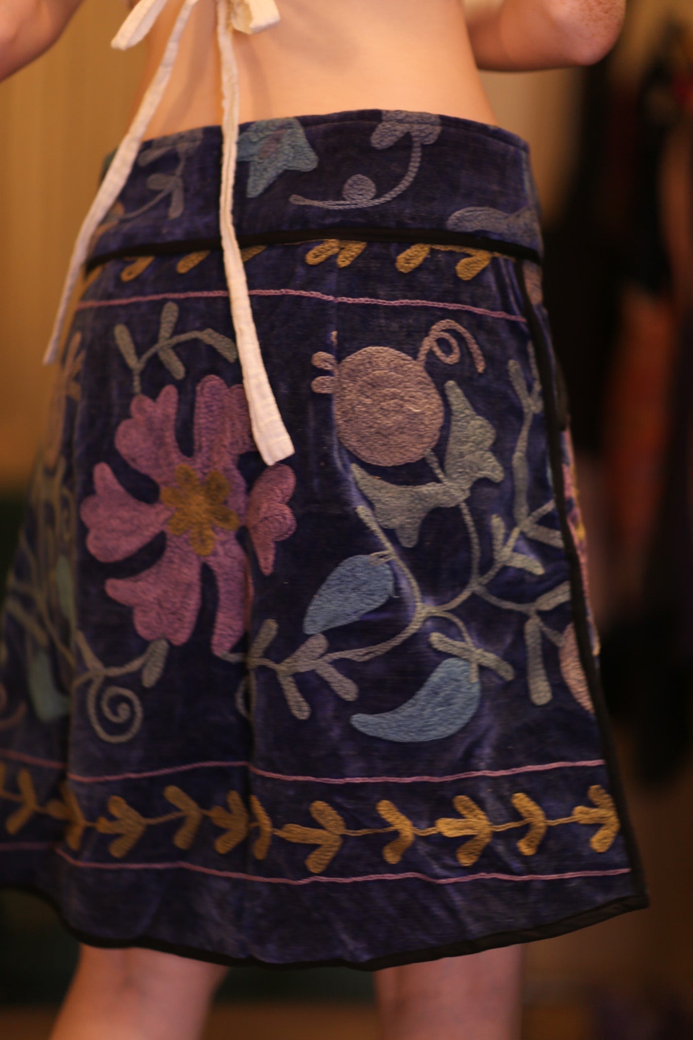 EMBROIDERED VELVETI SKIRT KIRSTAN - MOMO STUDIO BERLIN - Berlin Concept Store - sustainable & ethical fashion