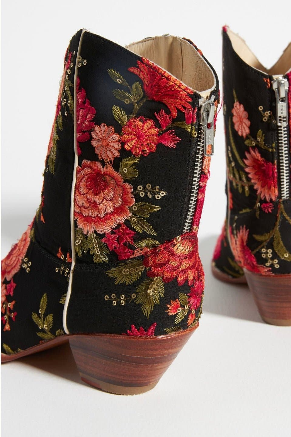 EMBROIDERED WESTERN BOOTS LEILA - MOMO STUDIO BERLIN - Berlin Concept Store - sustainable & ethical fashion