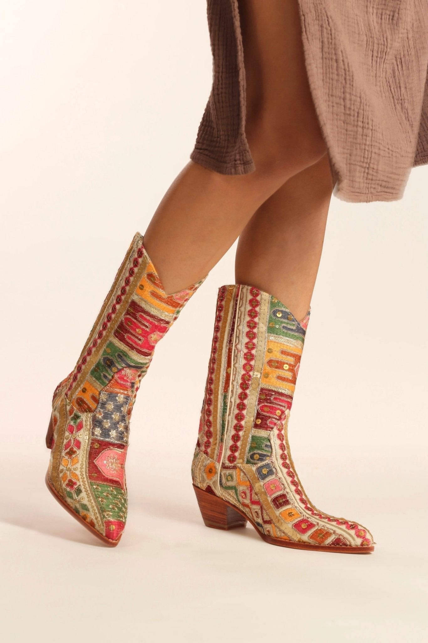 EMBROIDERED WESTERN BOOTS SILK LAFATA - MOMO STUDIO BERLIN - Berlin Concept Store - sustainable & ethical fashion