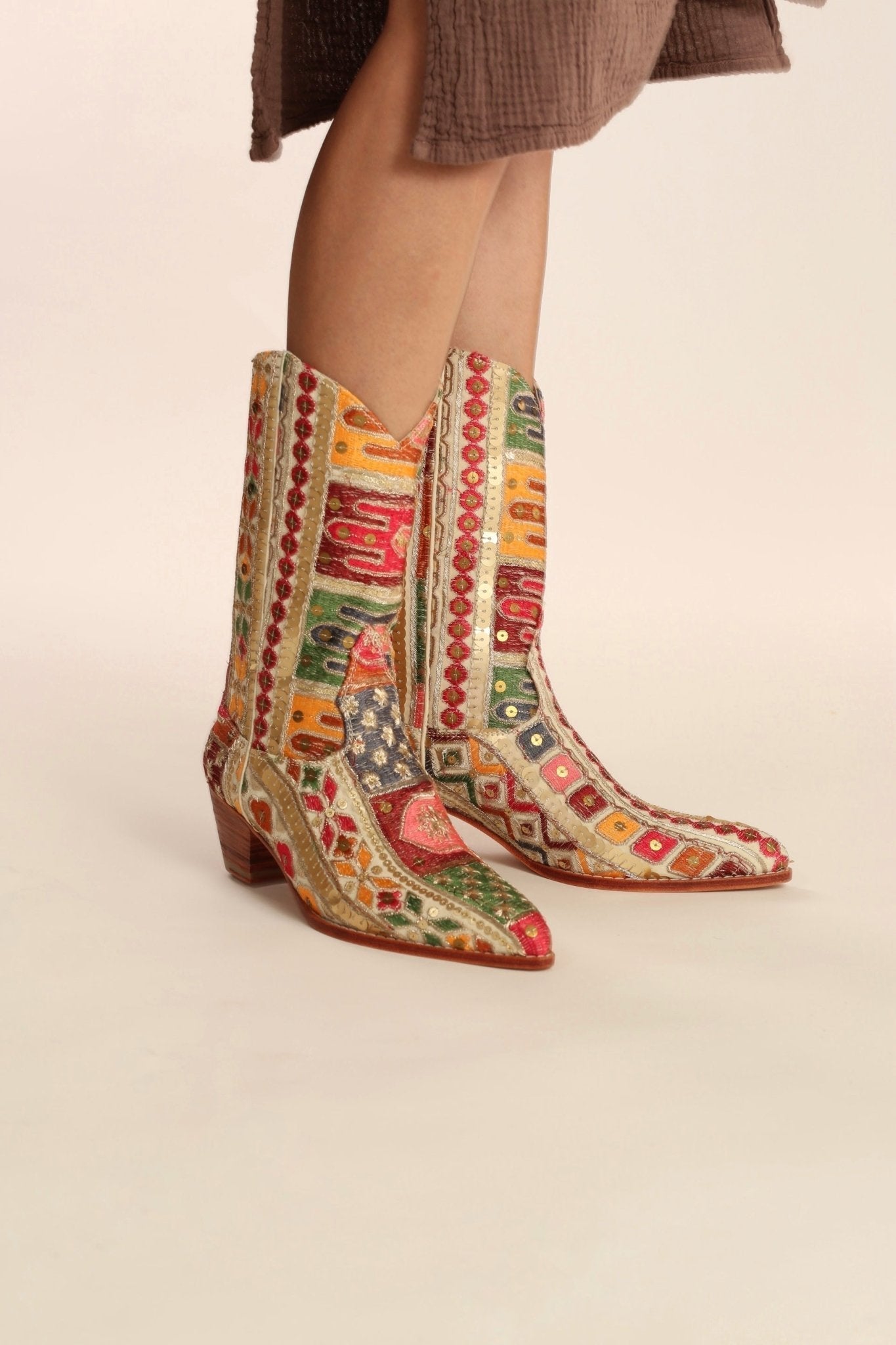 EMBROIDERED WESTERN BOOTS SILK LAFATA - MOMO STUDIO BERLIN - Berlin Concept Store - sustainable & ethical fashion