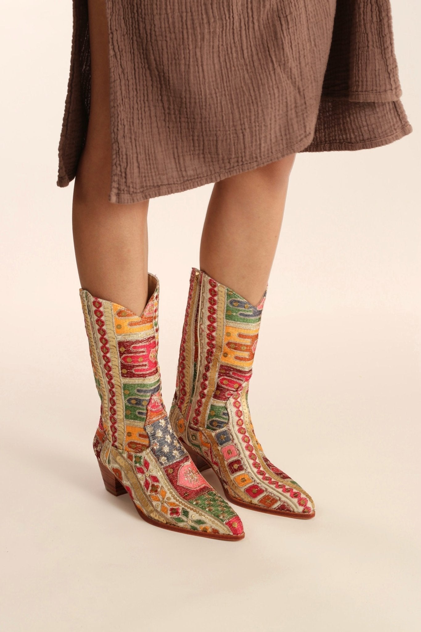 EMBROIDERED WESTERN BOOTS SILK LAFATA - MOMO STUDIO BERLIN - Berlin Concept Store - sustainable & ethical fashion