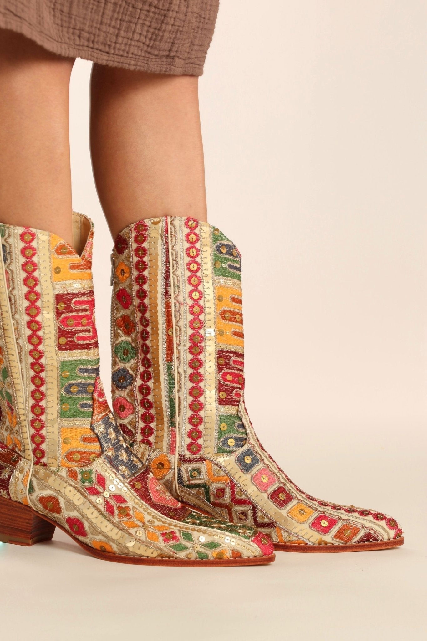 EMBROIDERED WESTERN BOOTS SILK LAFATA - MOMO STUDIO BERLIN - Berlin Concept Store - sustainable & ethical fashion